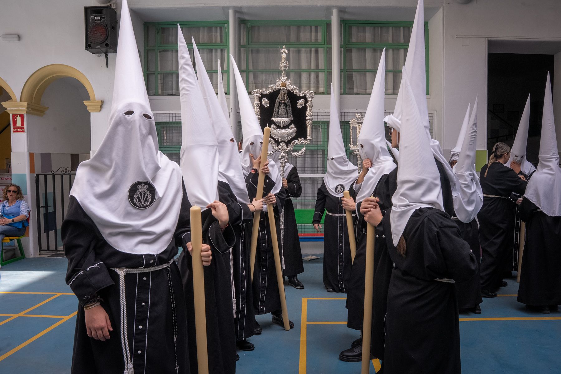 Sábado Santo en Cádiz: el Santo Entierro, desde el Oratorio de San Felipe Neri 5