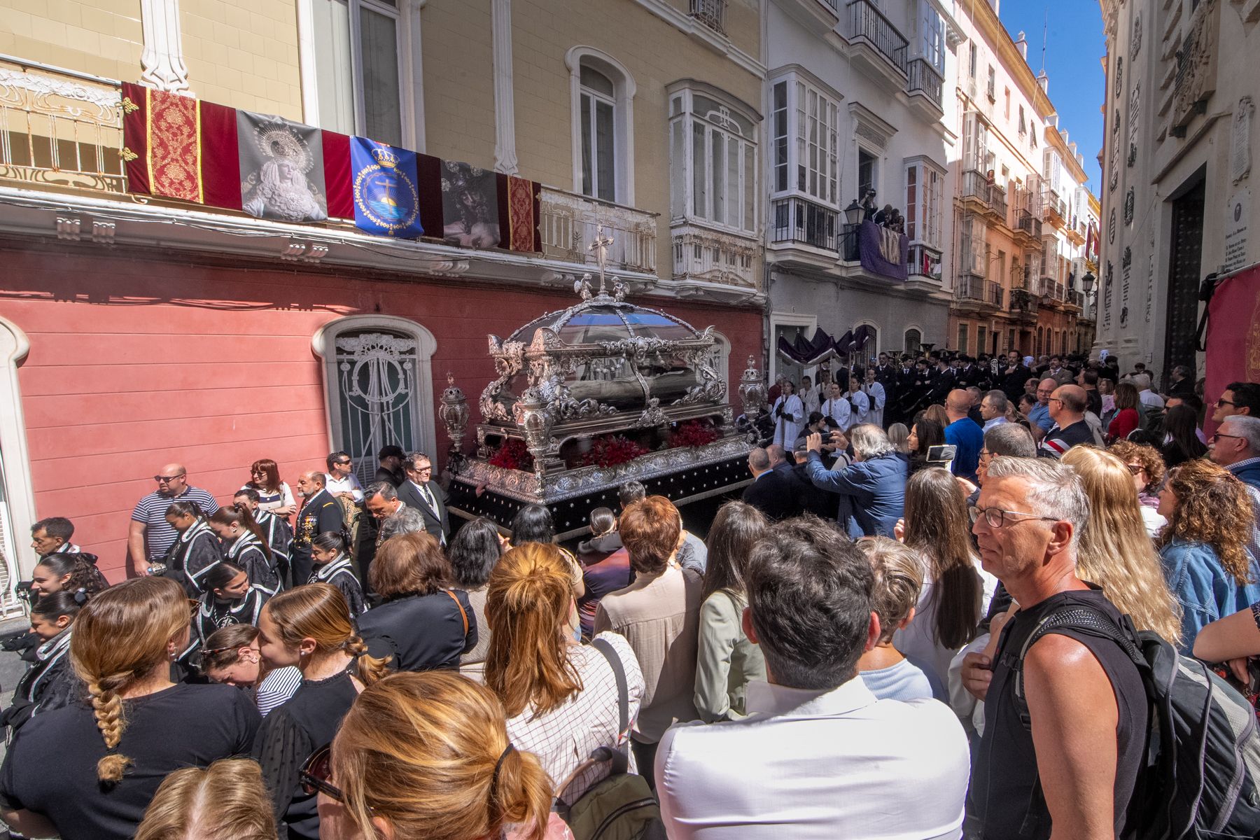 Sábado Santo en Cádiz: el Santo Entierro, desde el Oratorio de San Felipe Neri 7