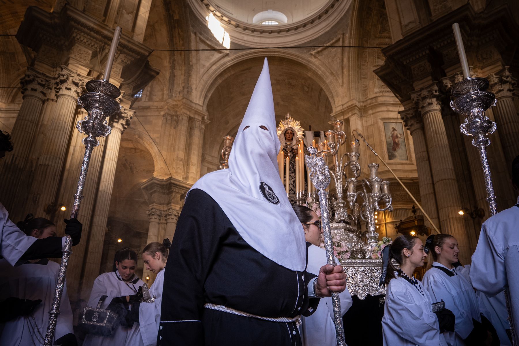 Sábado Santo en Cádiz: el Santo Entierro, desde el Oratorio de San Felipe Neri 20