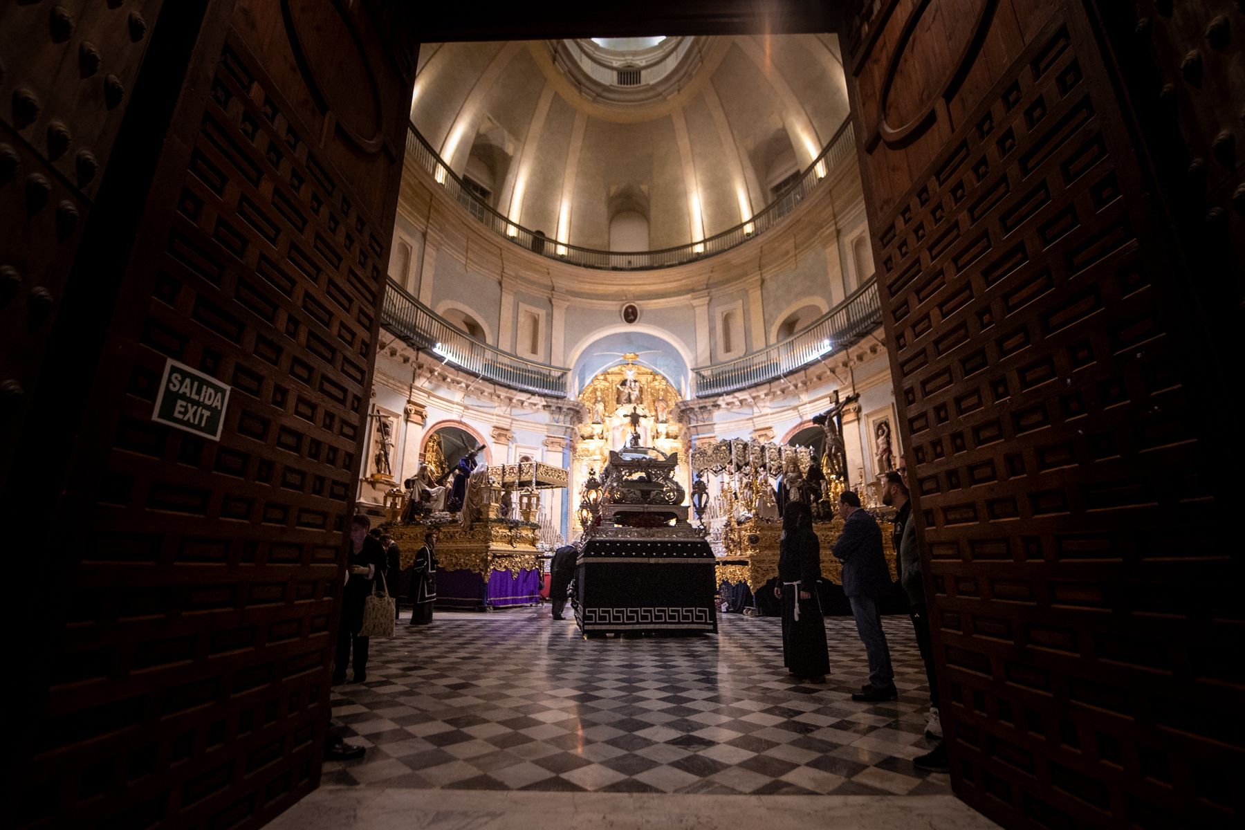 Sábado Santo en Cádiz: el Santo Entierro, desde el Oratorio de San Felipe Neri 31