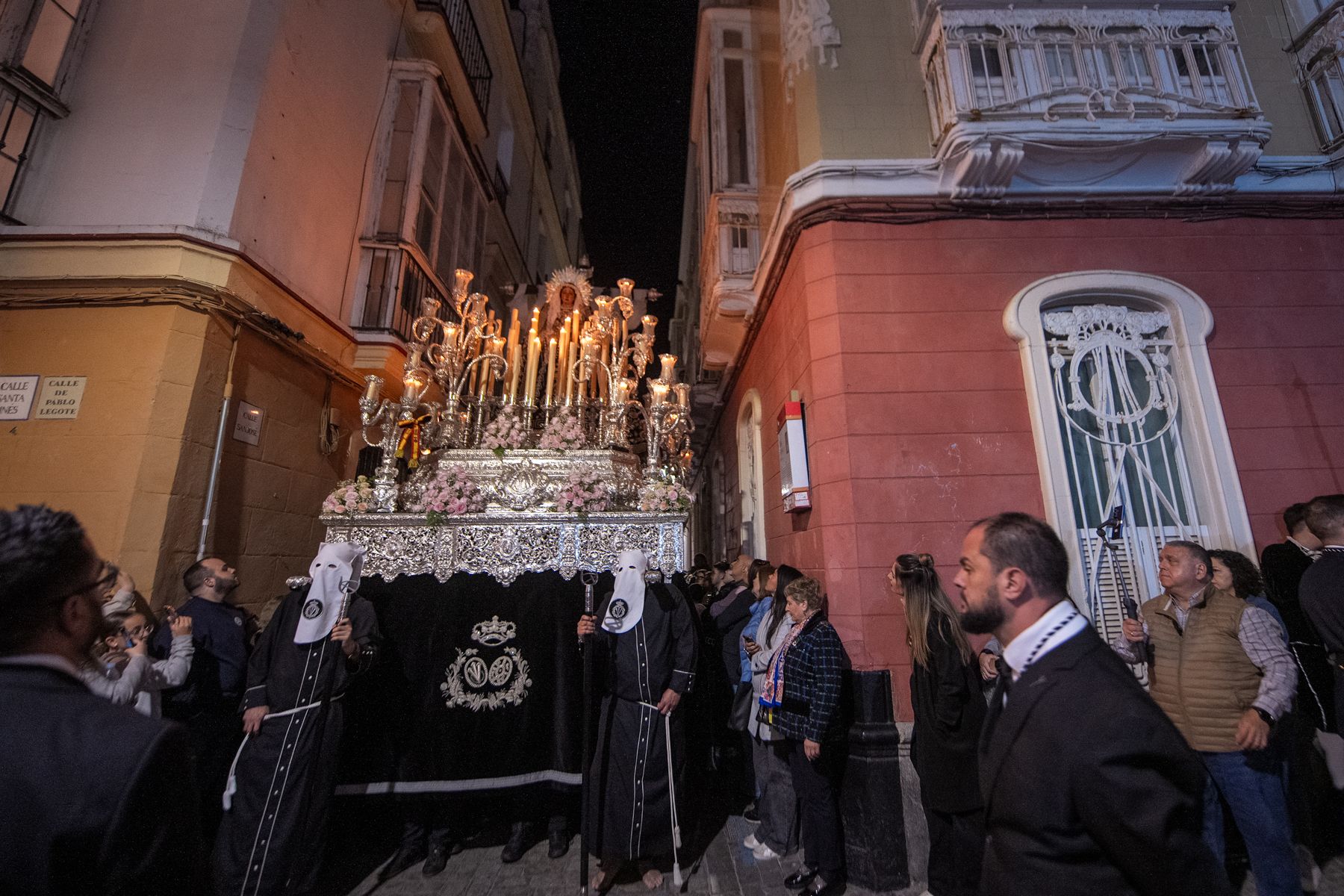 Sábado Santo en Cádiz: el Santo Entierro, desde el Oratorio de San Felipe Neri 32
