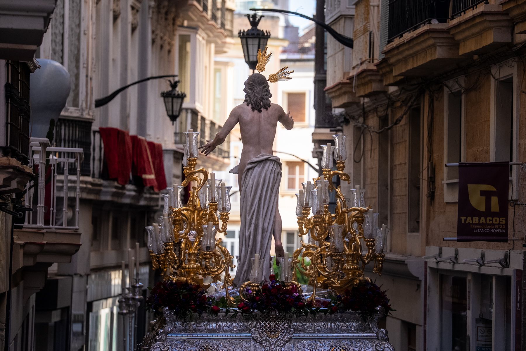 Domingo de Resurrección en Cádiz: luz, calor y el triunfo de la vida