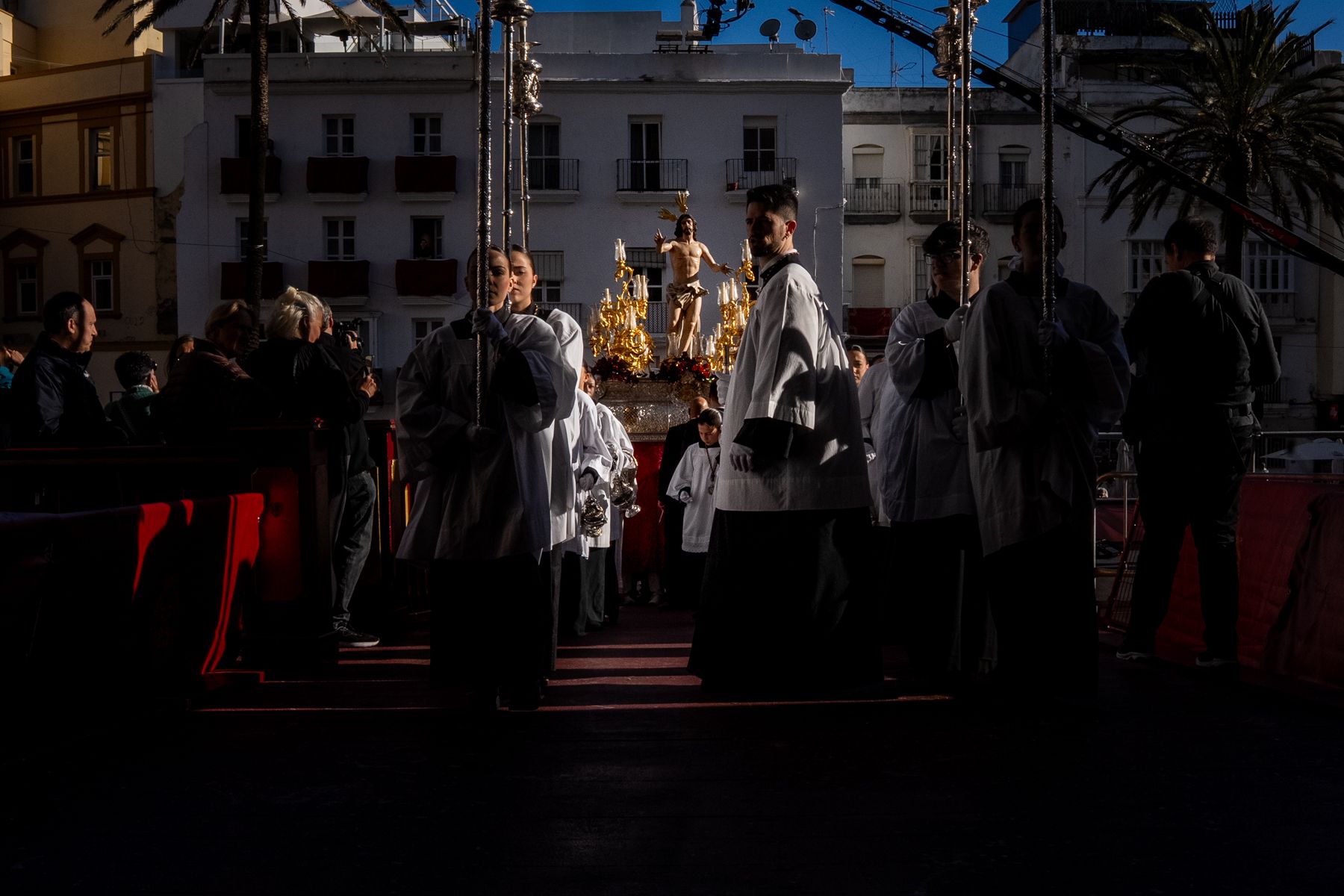 Domingo de Resurrección en Cádiz: luz, calor y el triunfo de la vida