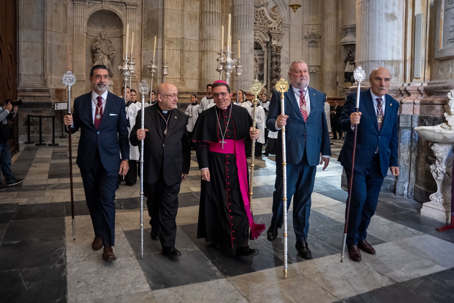 Domingo de Resurrección en Cádiz: luz, calor y el triunfo de la vida