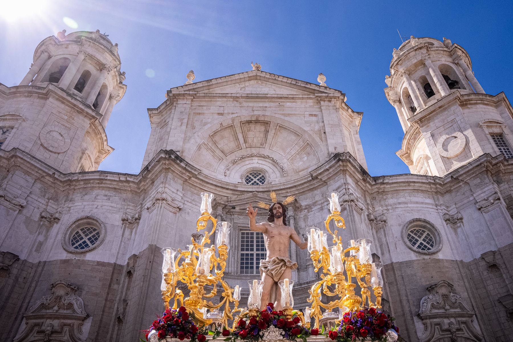 Domingo de Resurrección en Cádiz: luz, calor y el triunfo de la vida