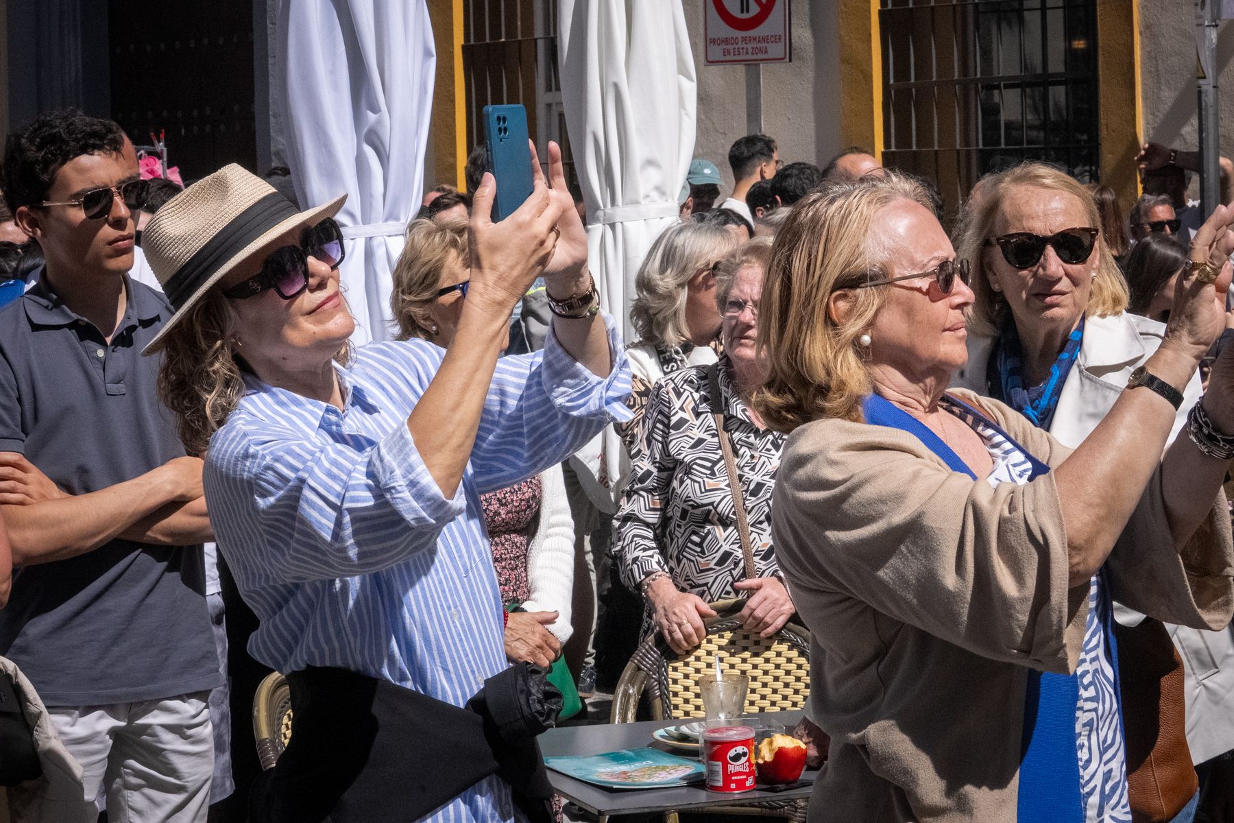 Domingo de Resurrección en Cádiz: luz, calor y el triunfo de la vida