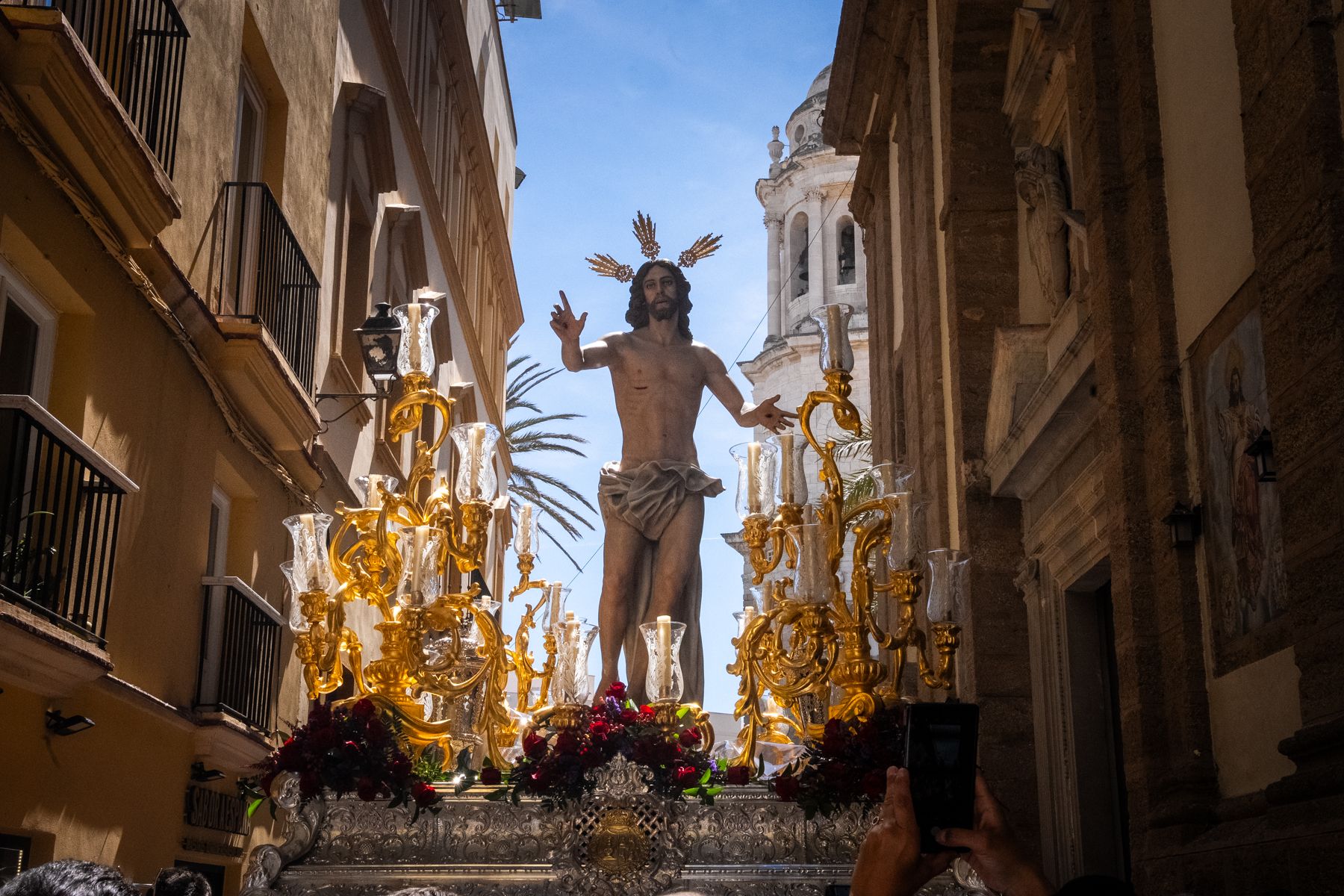 Domingo de Resurrección en Cádiz: luz, calor y el triunfo de la vida