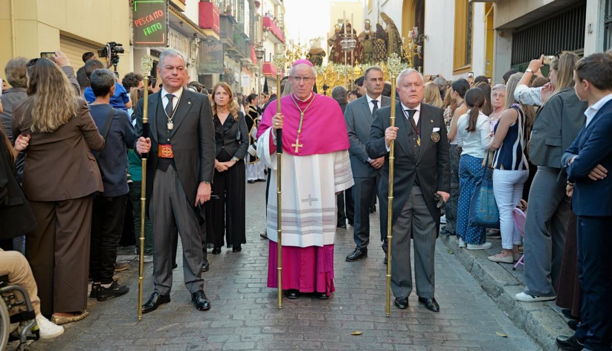 sanz santo entierro sevilla