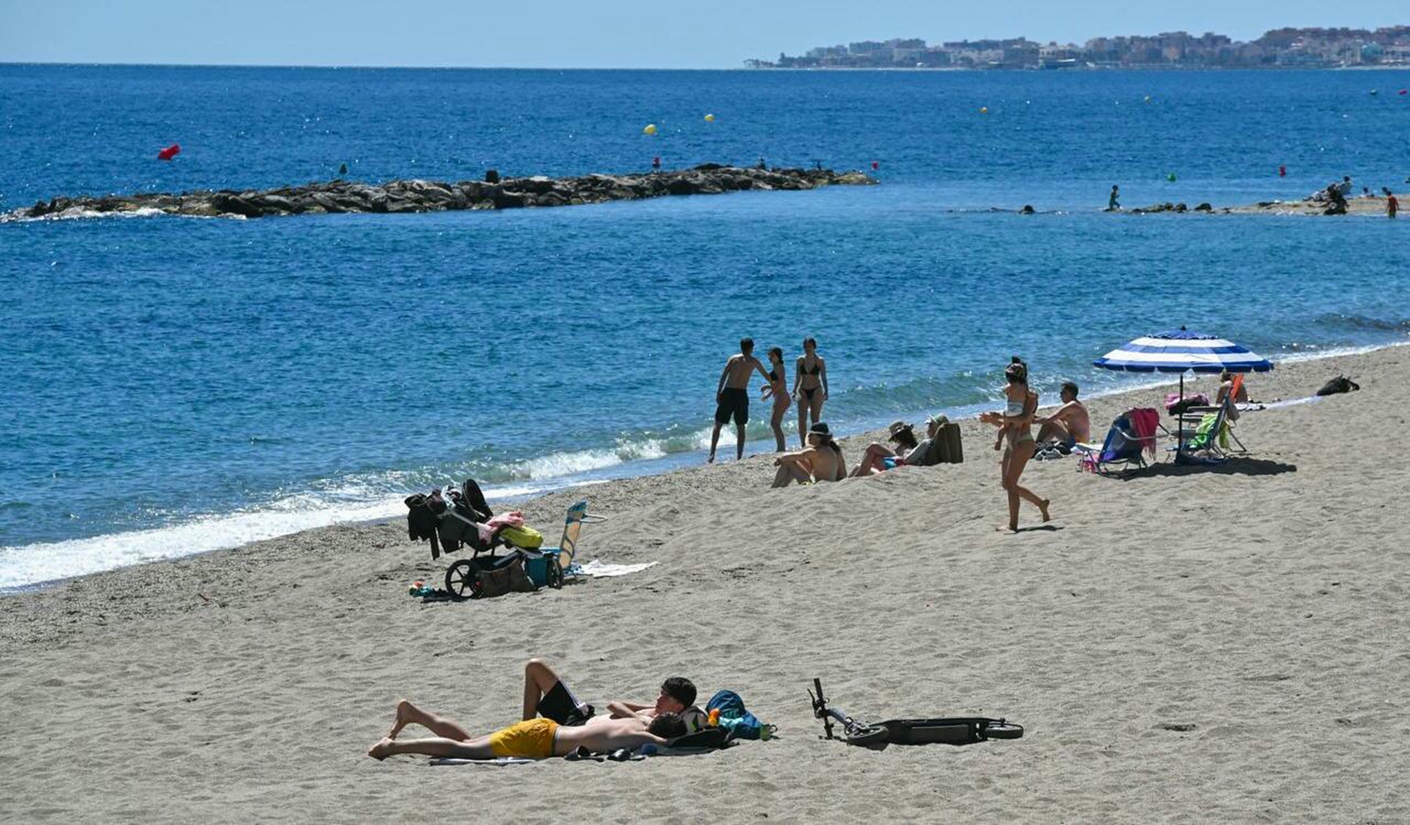 Playa de Aguadulce, en Almería, este Domingo de Resurrección