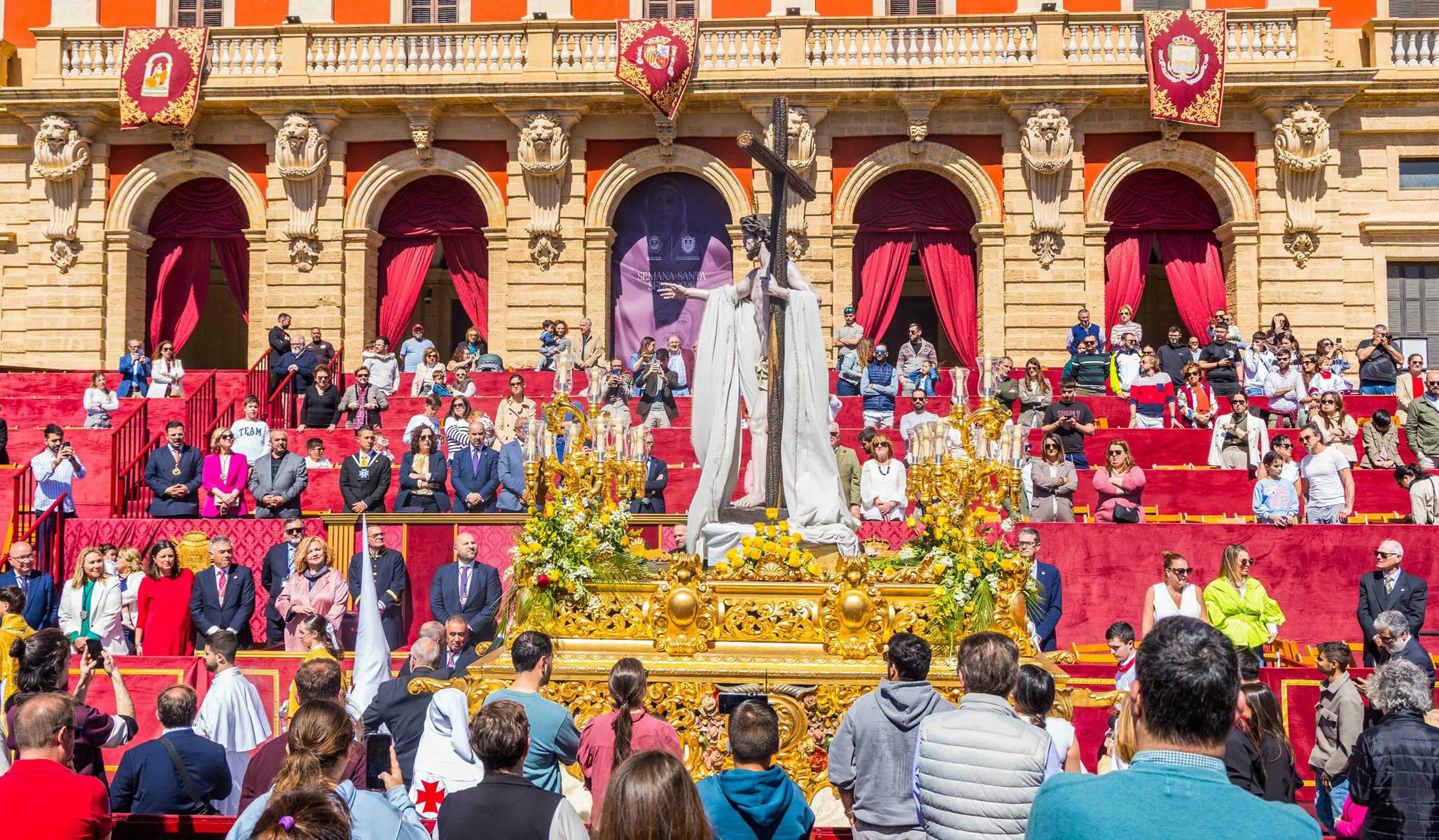 El público de San Fernando ha tenido acceso gratuito a los palcos en esta jornada de Domingo de Resurrección El público de San Fernando ha tenido acceso gratuito a los palcos en esta jornada de Domingo de Resurrección