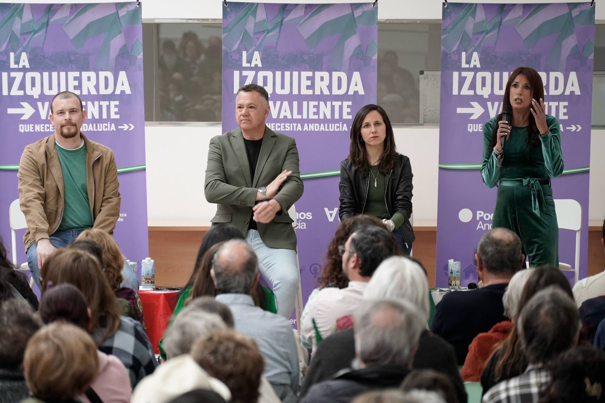 Velarde en un acto con Juan Antonio Delgado. Velarde en un acto con Juan Antonio Delgado.