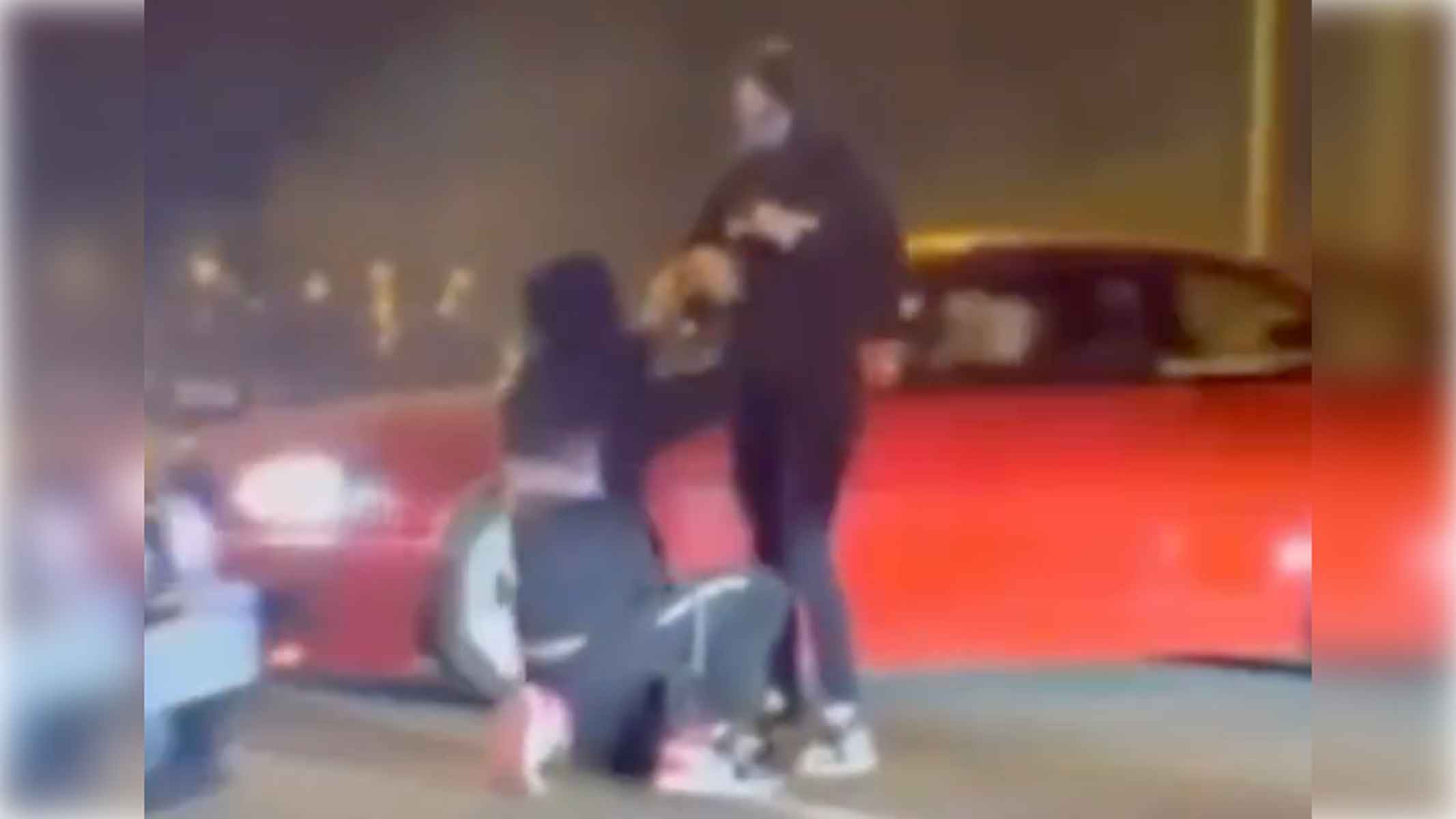 La llamativa pedida de mano.