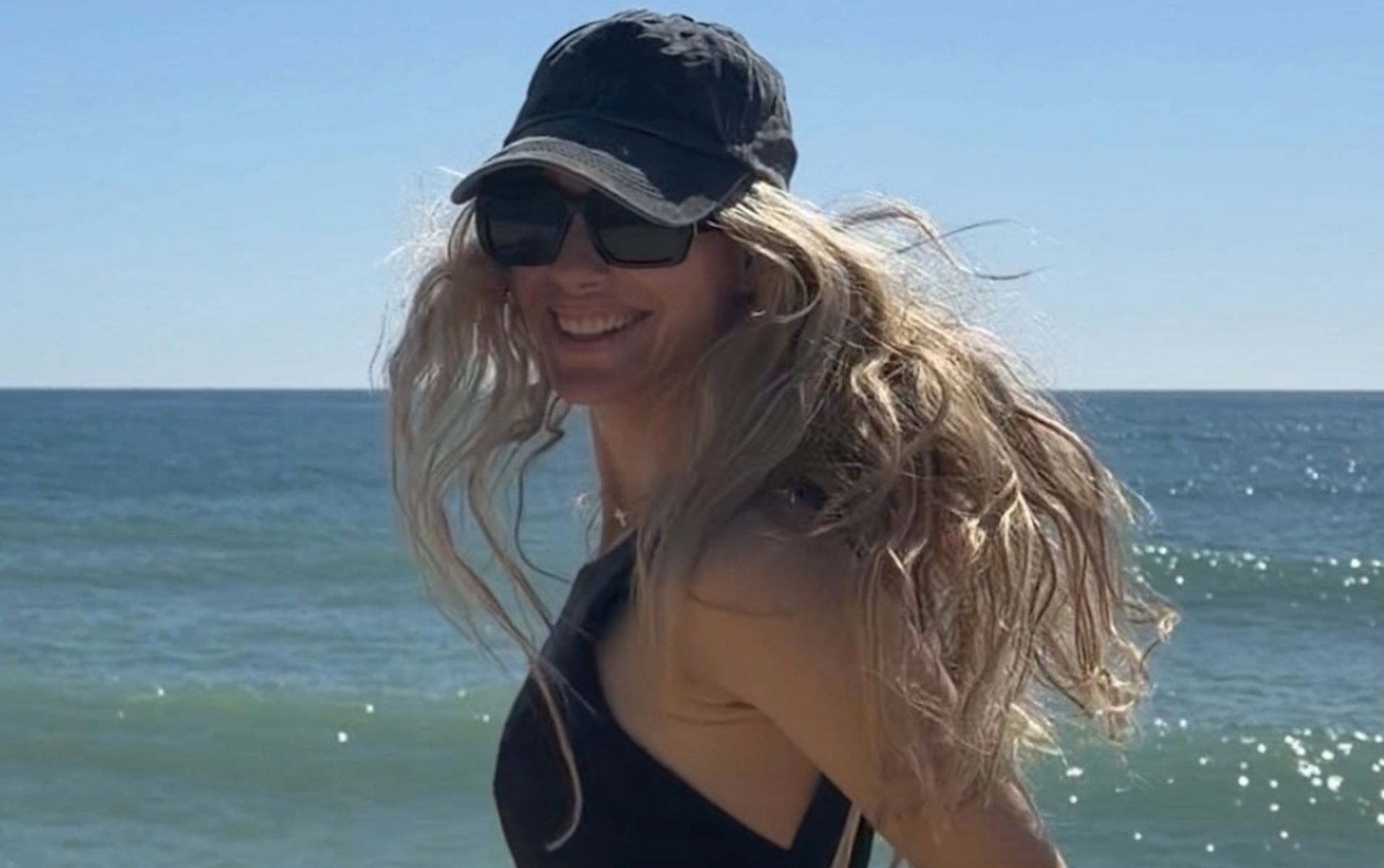 La actriz Vanesa Romero disfruta de Chiclana en Semana Santa. La actriz Vanesa Romero disfruta de Chiclana en Semana Santa.