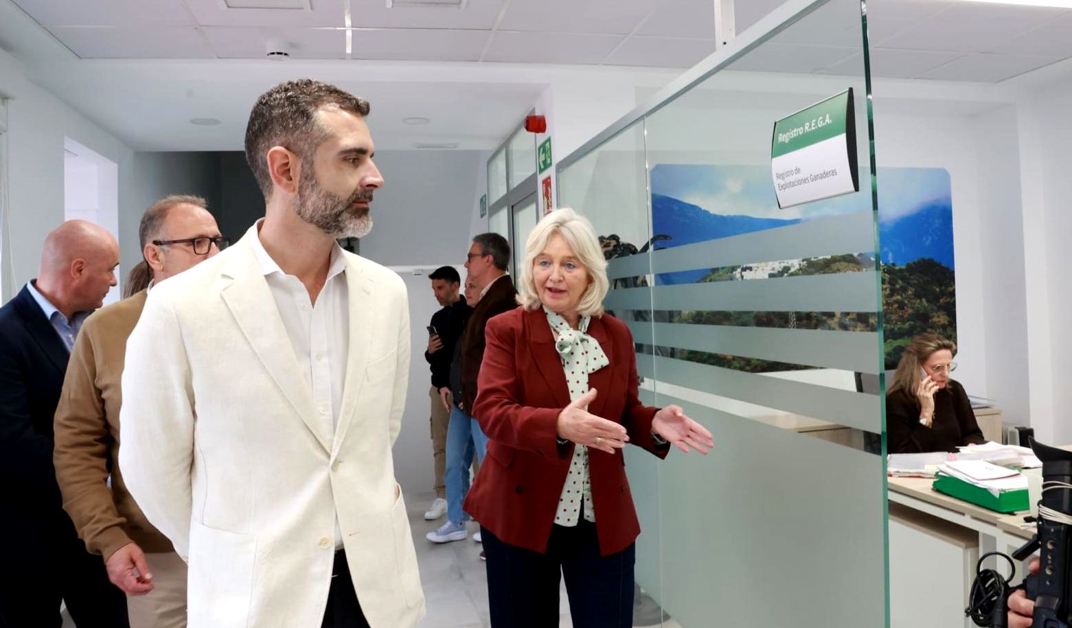 Visita institucional a la Oficina Comarcal Agraria (OCA) de Medina Sidonia.