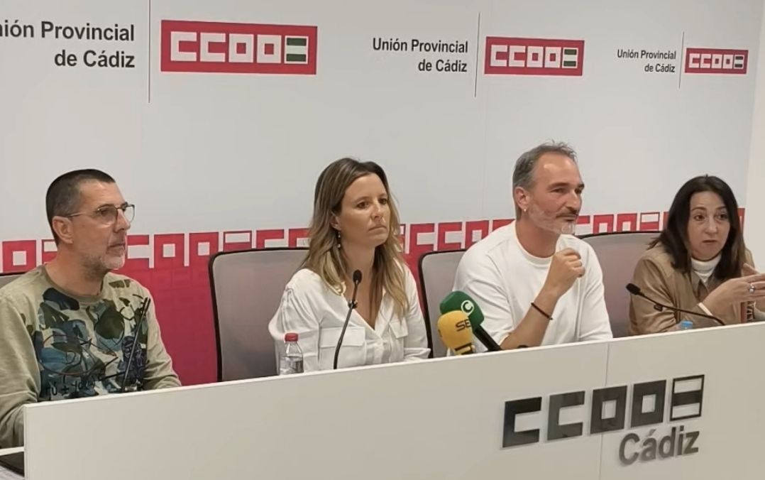 La rueda de prensa de CCOO, este martes en Cádiz.