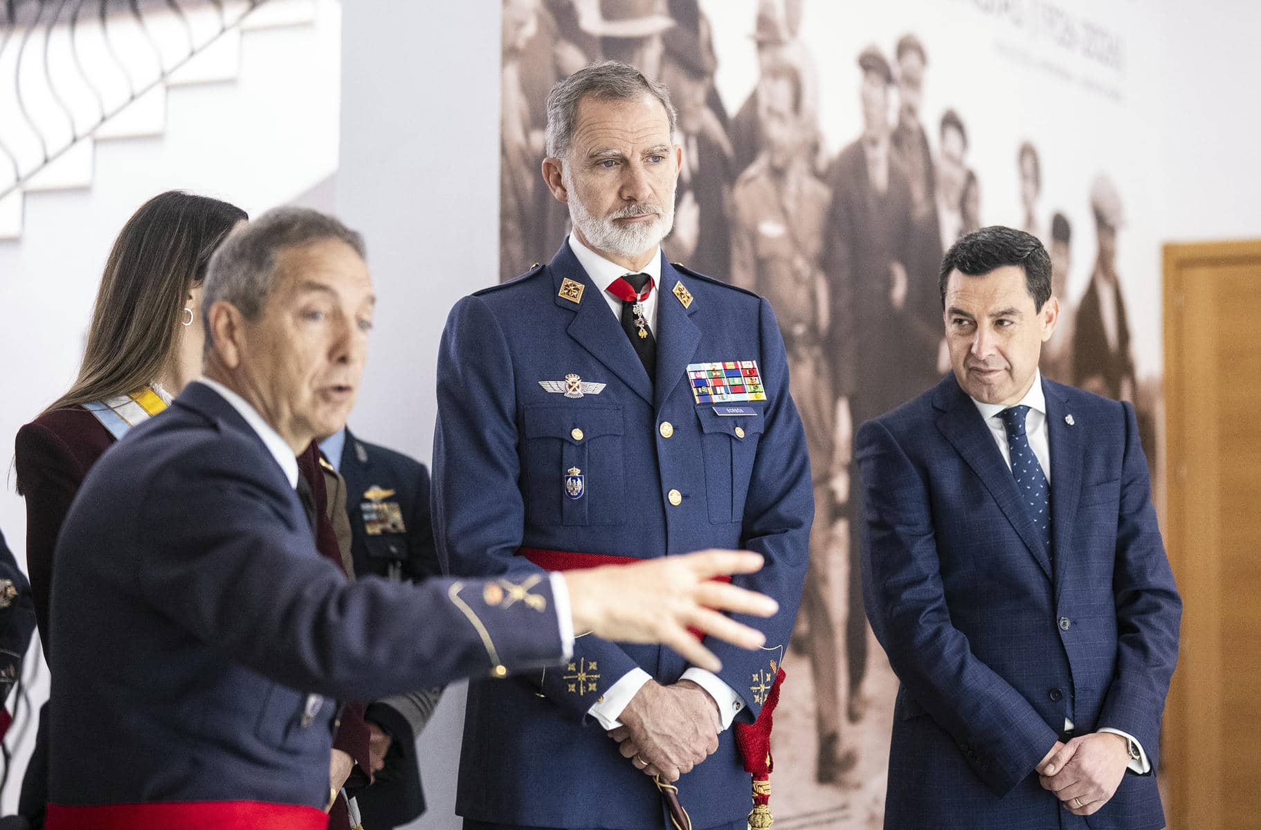 Felipe VI y Juanma Moreno, en un acto juntos el pasado mes de febrero. Felipe VI y Juanma Moreno, en un acto juntos el pasado mes de febrero.