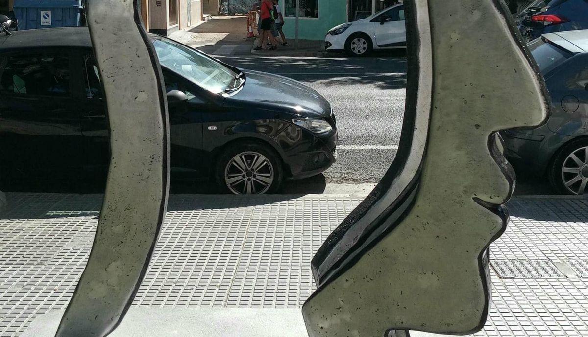 Cabezas y vacíos, vista lateral izquierda.