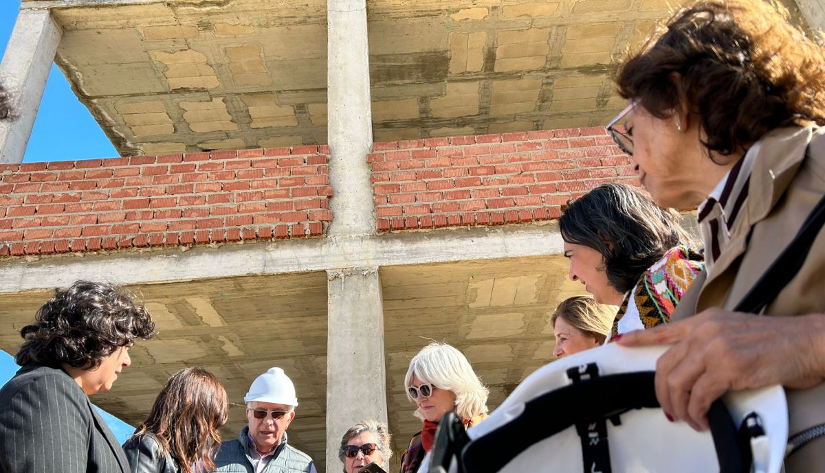 Reanudan las obras de la futura residencia de mayores de Sanlúcar.