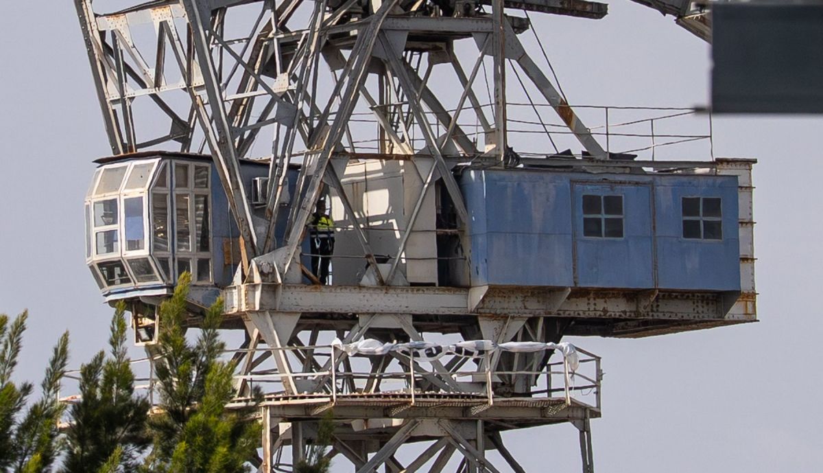 soldadores trabajadores metal navantia grua listas negras Manuel Balber Jesús Galván bahia cadiz