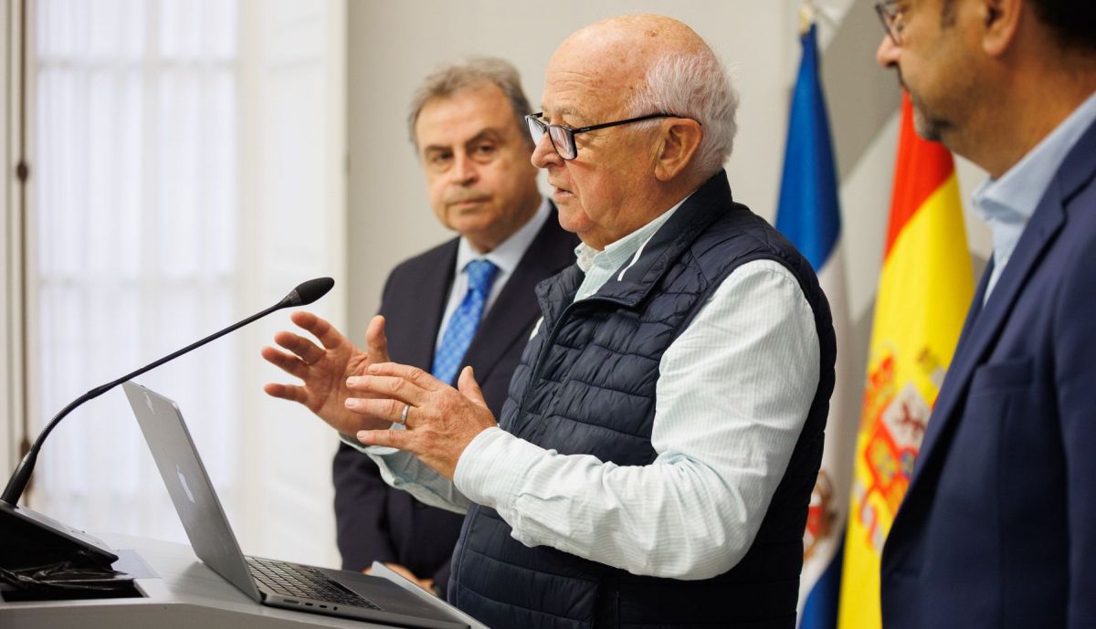 RUEDA DE PRENSA CIEN DIAS DE LA CAPITALIDAD GASTRONOMICA AYUNTAMIENTO ANTONIO REAL 7