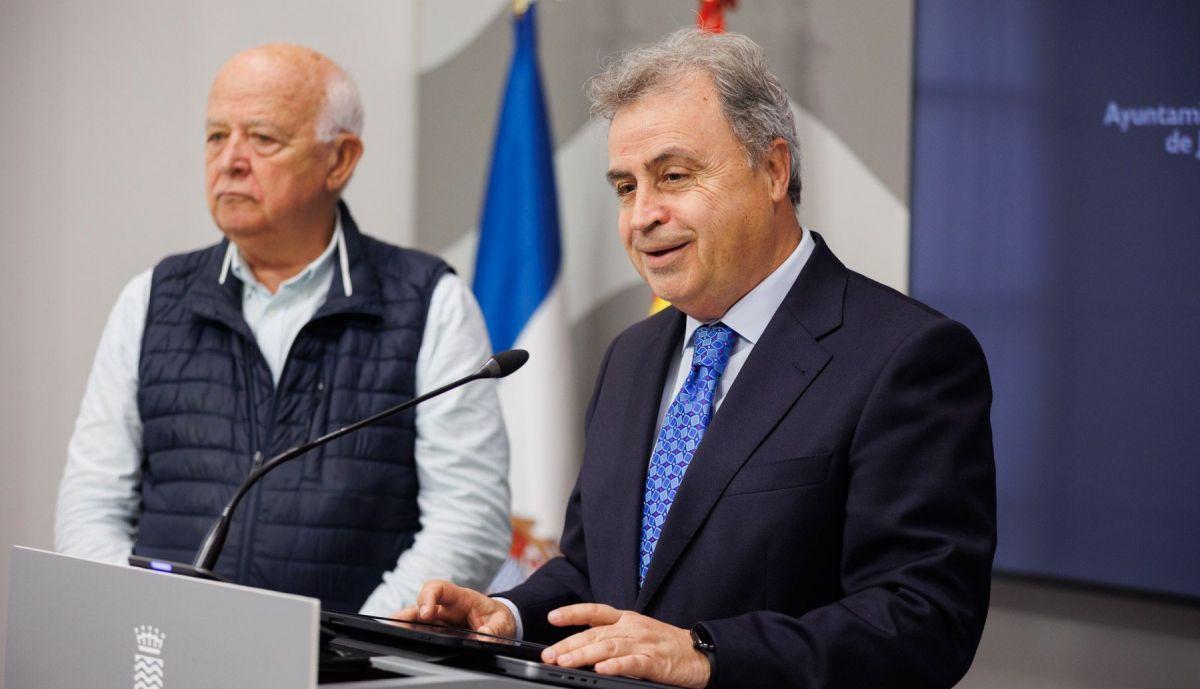 RUEDA DE PRENSA CIEN DIAS DE LA CAPITALIDAD GASTRONOMICA AYUNTAMIENTO ANTONIO REAL 10