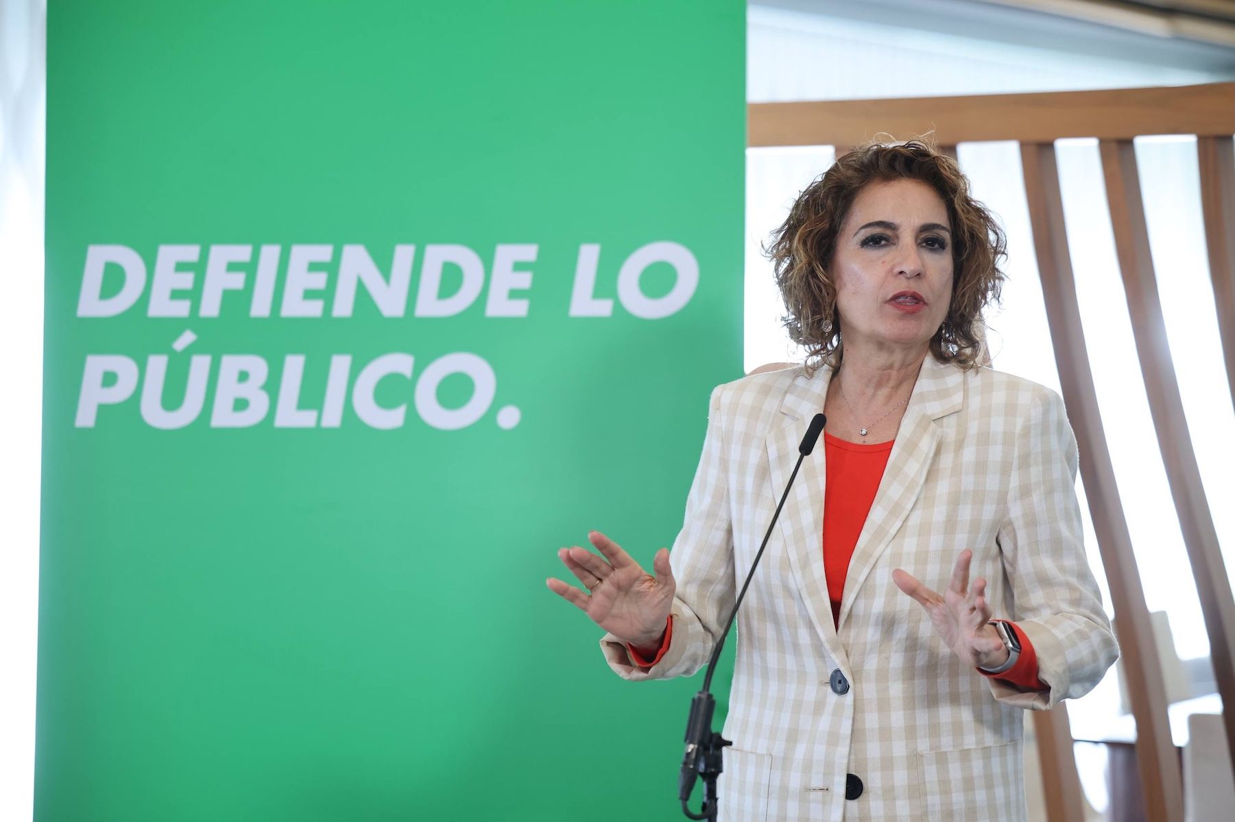 María Jesus Montero, secretaria general del PSOE-A, compareciendo en Cádiz.