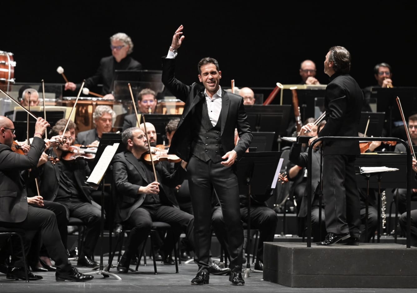 Ismael Jordi, celebrando en el Villamarta sus 25 años carrera. Ismael Jordi, celebrando en el Villamarta sus 25 años carrera.