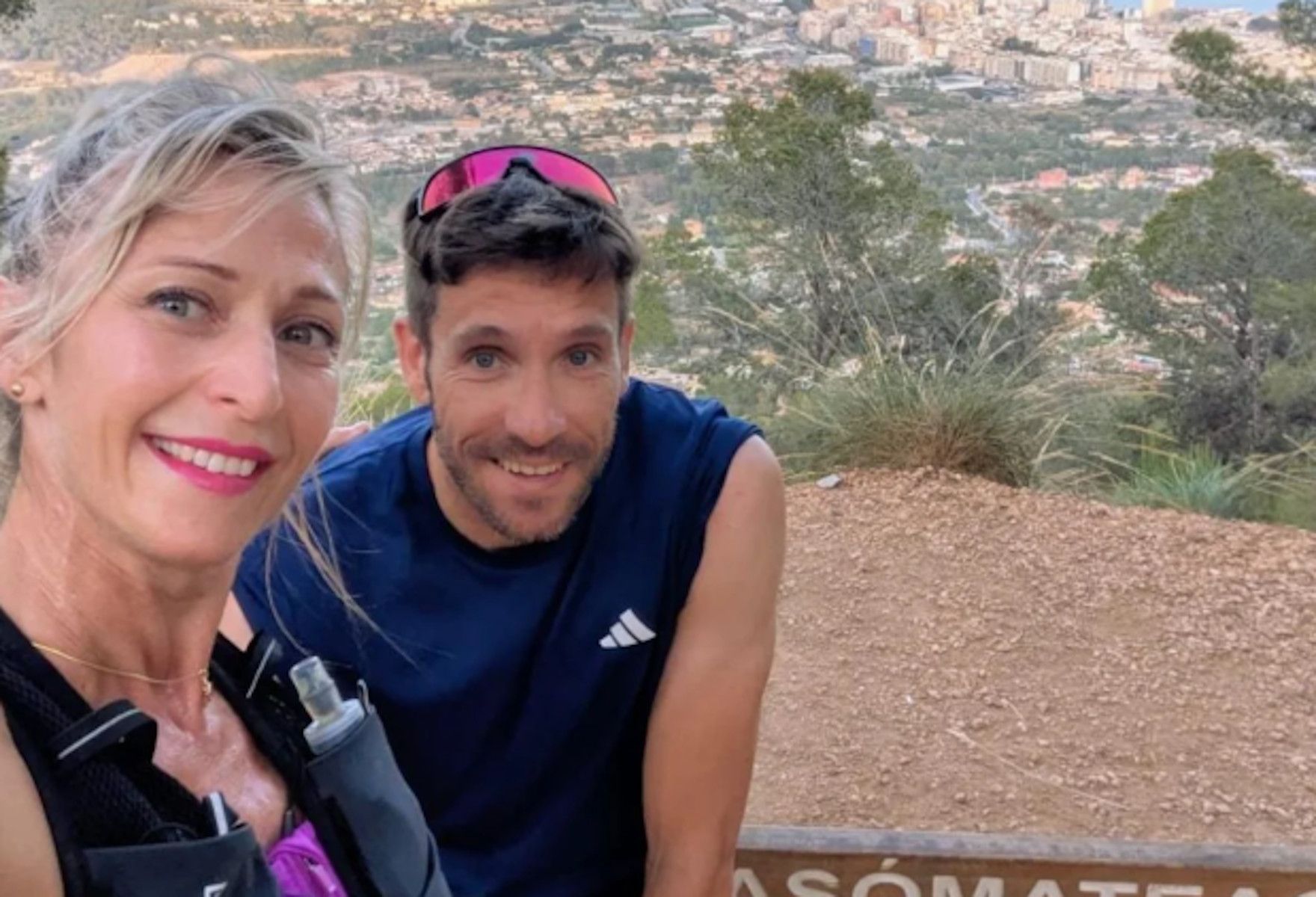 Pelayo Álvarez y Jessica Muñoz correrán esposados los 101 kilómetros de la Legión de Ronda. Pelayo Álvarez y Jessica Muñoz correrán esposados los 101 kilómetros de la Legión de Ronda.