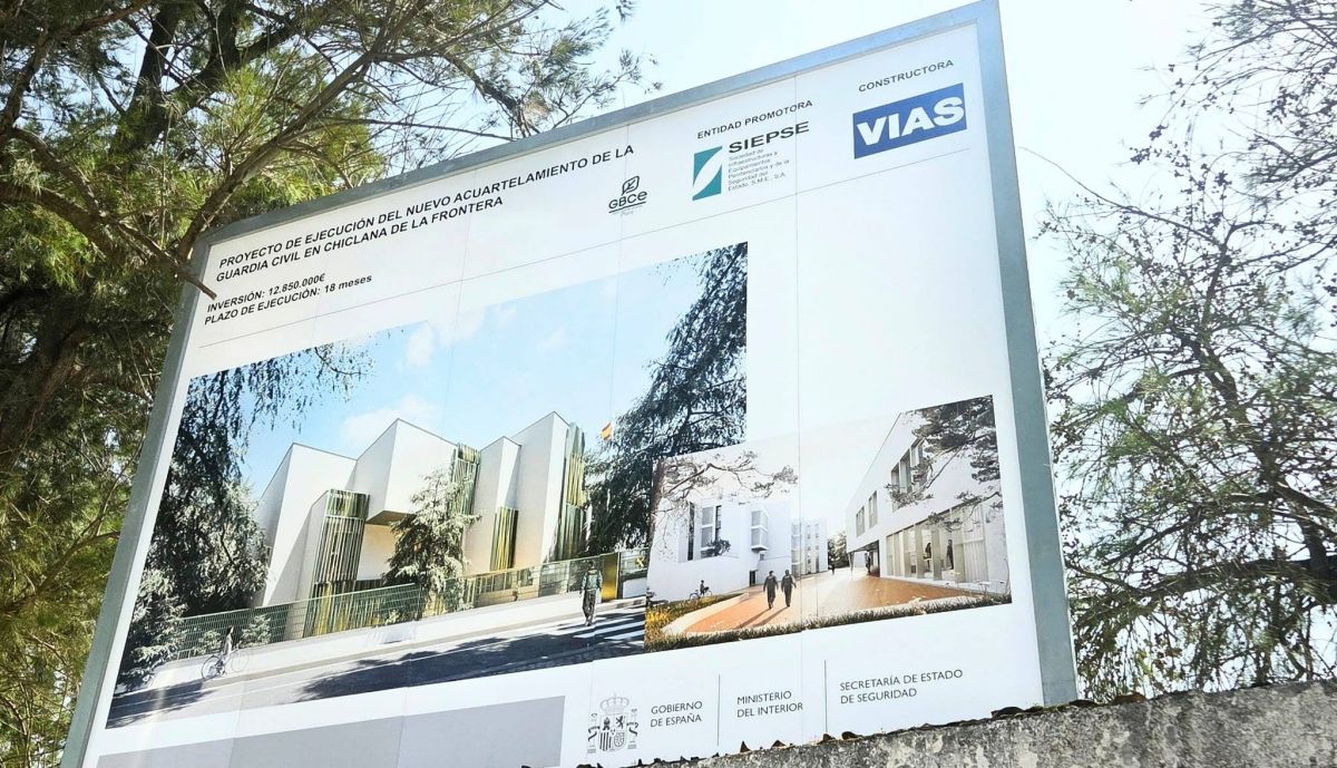 Cartel del proyecto in situ.