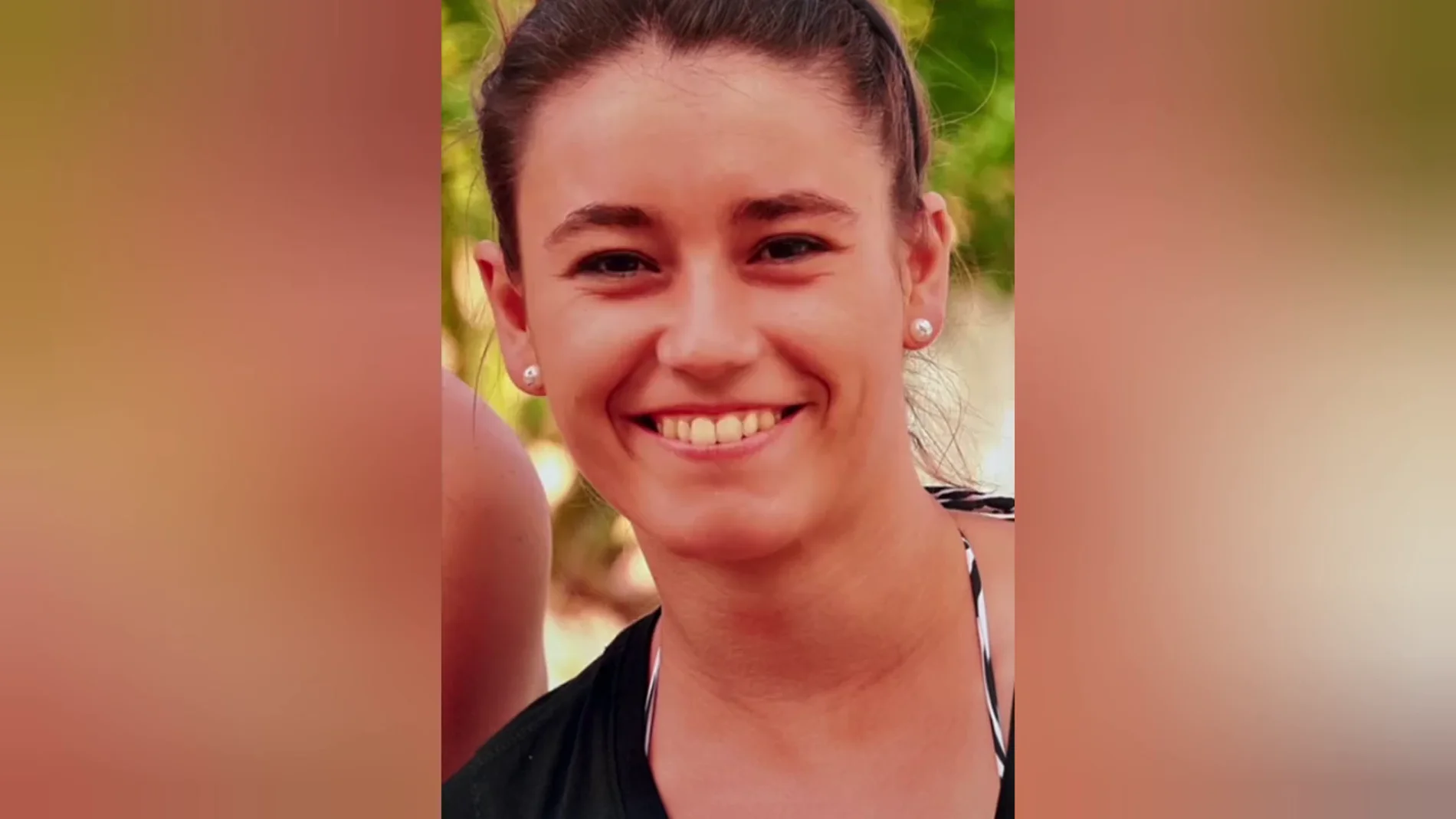 Caso Esther López: hallan un zulo bajo una cama en la casa del principal sospechoso en Traspinedo. Caso Esther López: hallan un zulo bajo una cama en la casa del principal sospechoso en Traspinedo.