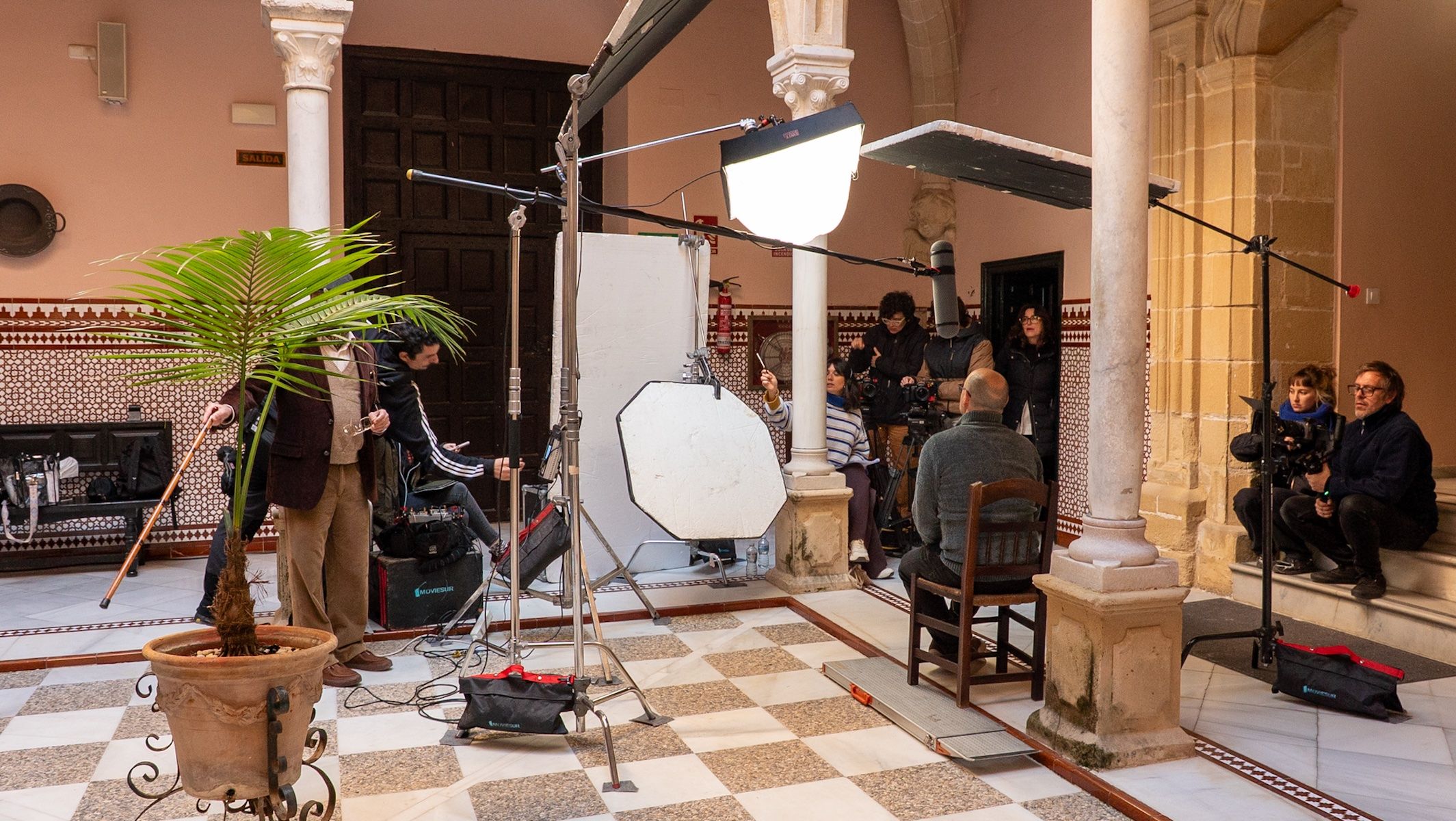 La grabación del documental de Caballero Bonald en Jerez.
