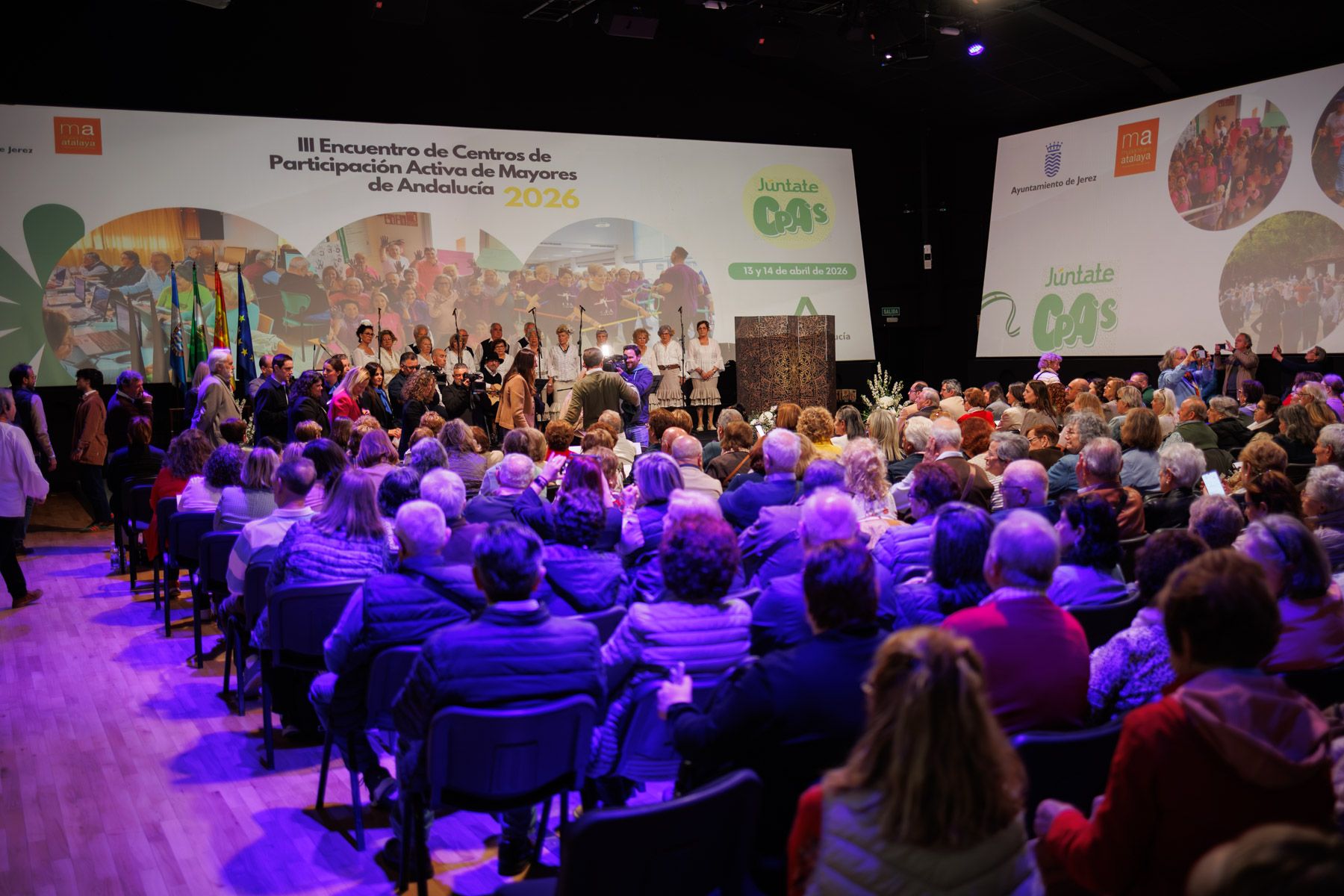 Gran afluencia de público en el III Encuentro de Centros de Participación Activa celebrado en Jerez.