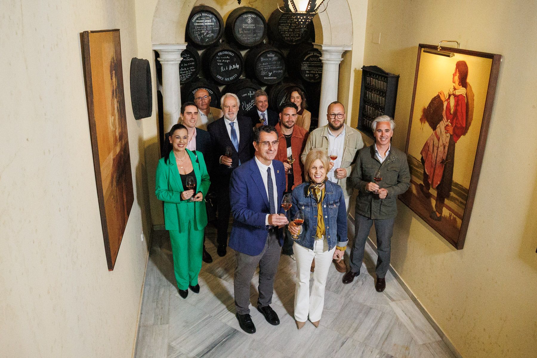 La alcaldesa Pelayo, recibió a la delegación del Ayuntamiento de Barbate en la bodeguita municipal. La alcaldesa Pelayo, recibió a la delegación del Ayuntamiento de Barbate en la bodeguita municipal.