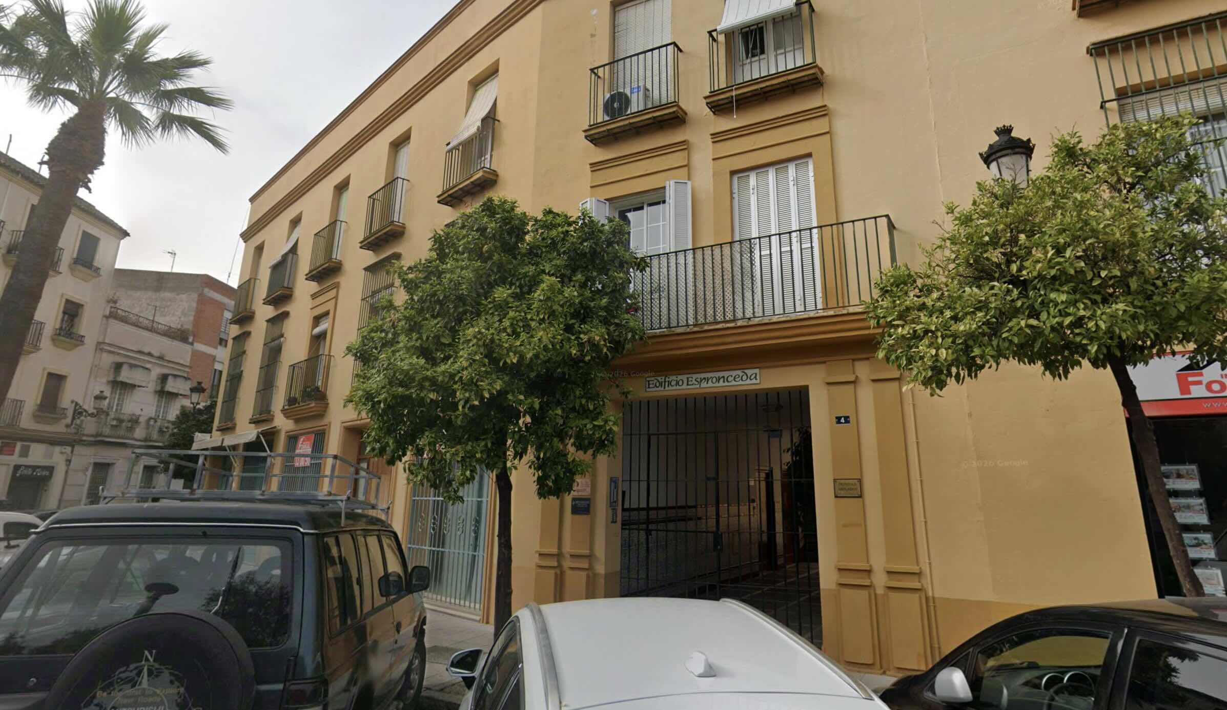 Fachada del edificio Espronceda en plaza San Andrés de Jerez, en una imagen de Google Maps. Fachada del edificio Espronceda en plaza San Andrés de Jerez, en una imagen de Google Maps.