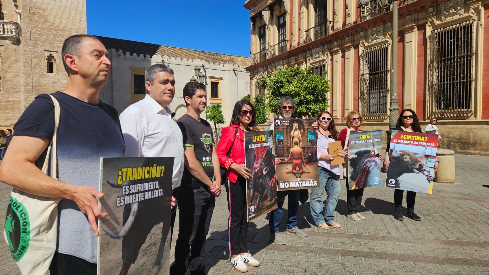 Acto de Pacma en el Palacio Arzobispal.