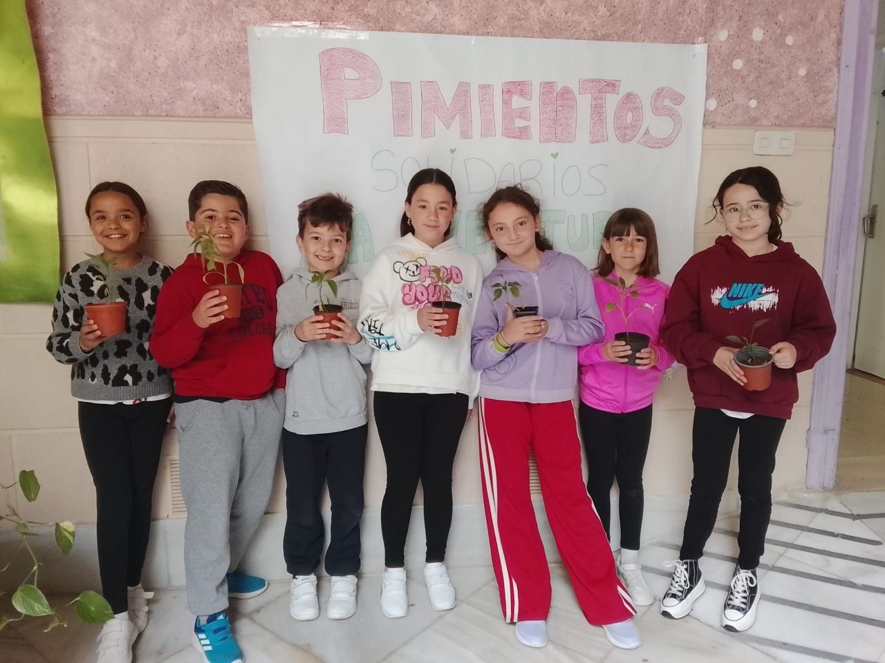Los pequeños del CEIP Miguel de Cervantes venderán los pimientos por las calles de Jerez.