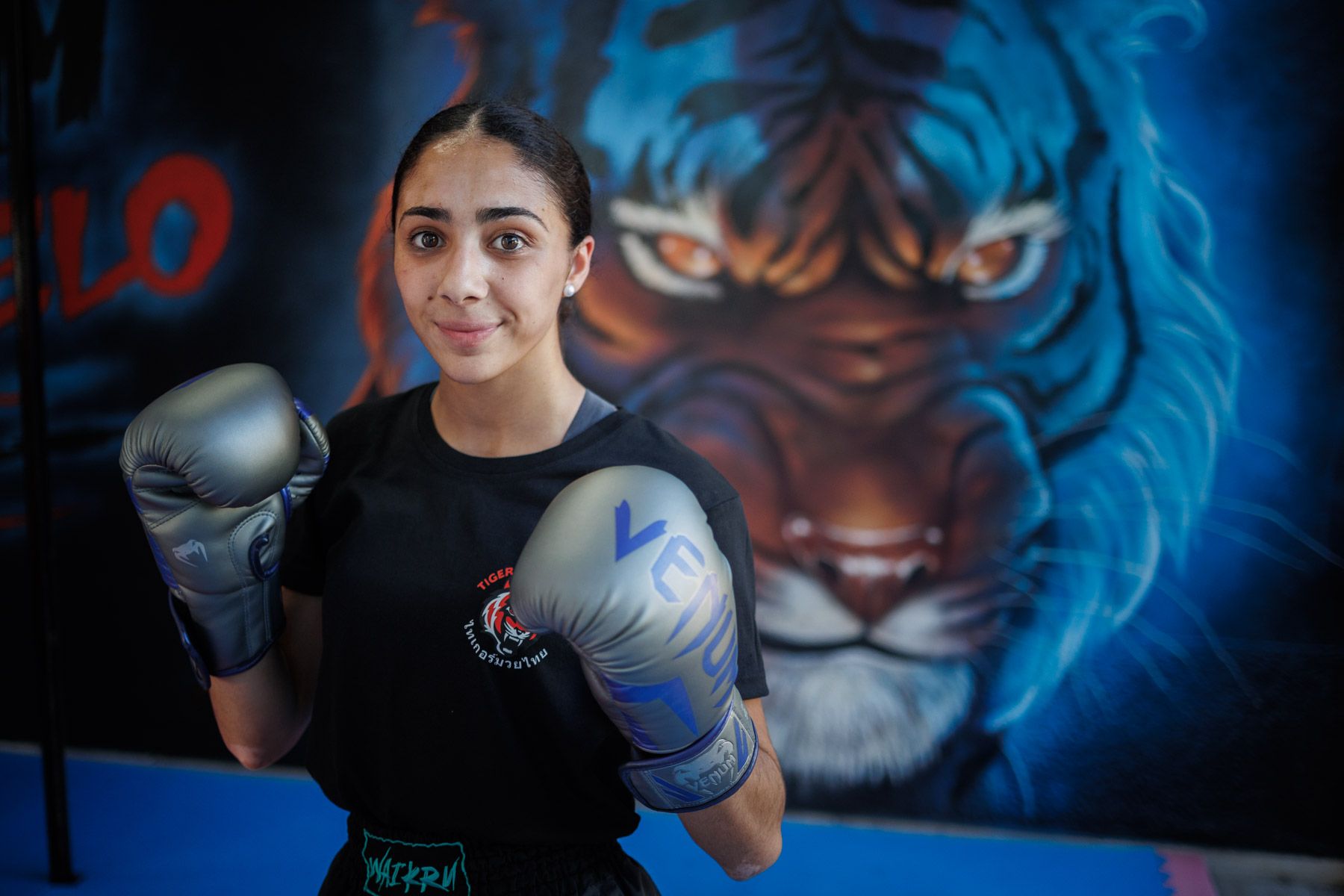 Malena Ruiz, nombrada la Mejor Deportista Femenina de Jerez, durante un entrenamiento de Muay Thai en CD Team Abuelo.