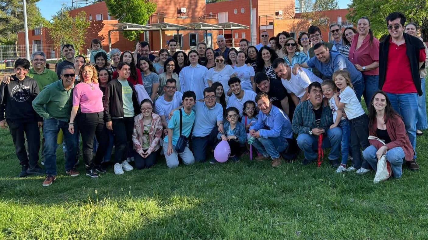 Representantes de la Asociación Nacional de Síndrome de Apert y otras craneosinostosis sindrómicas.