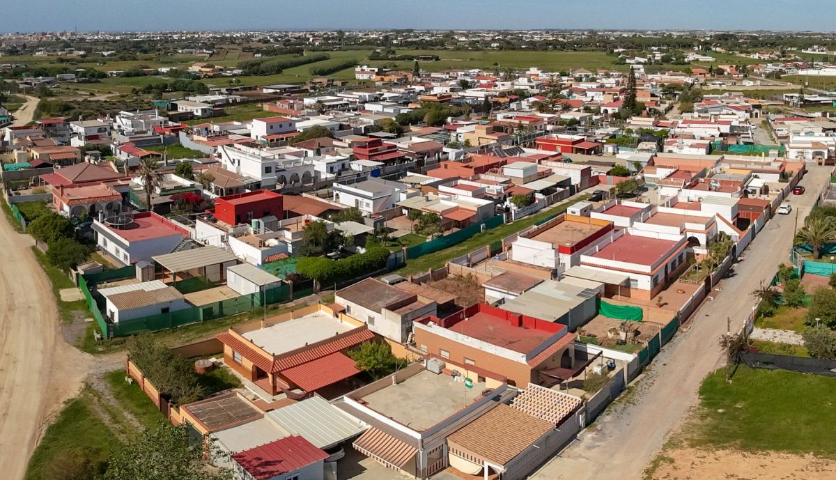 VIVIENDAS CASAS TRES PIEDRAS VECINOS CHIPIONA 3