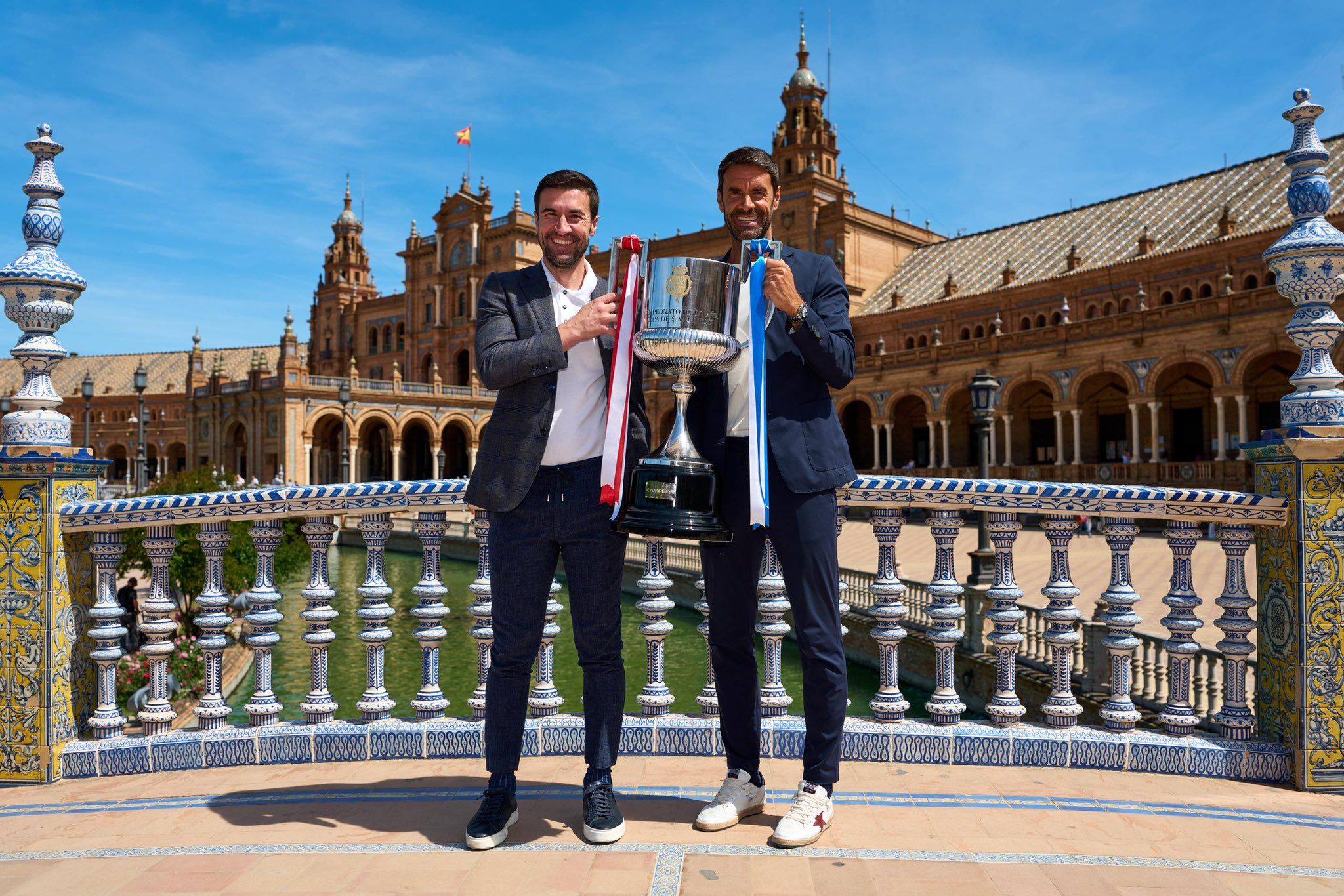 La Copa del Rey ya está en Sevilla.