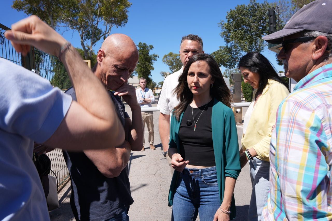 Ione Belarra en su visita a Navantia.