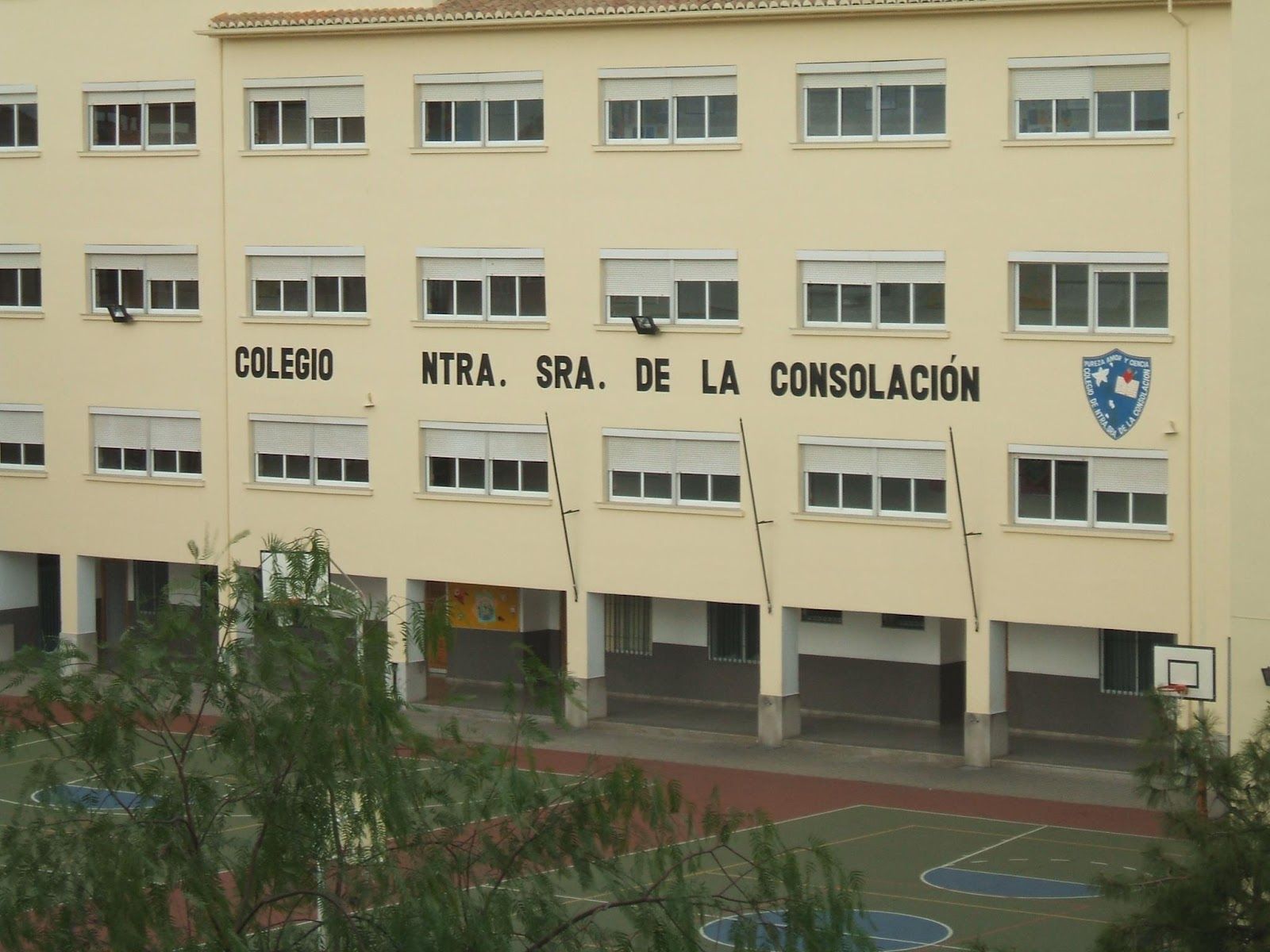 Imagen de archivo del colegio de Granada donde se produjeron los hechos.