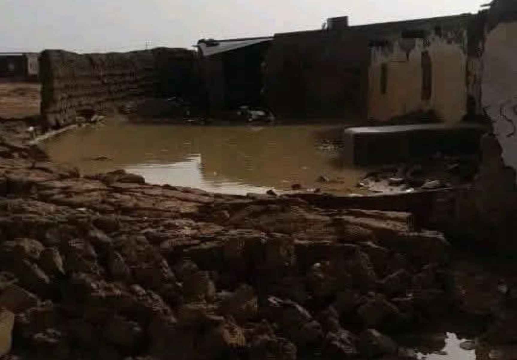 El lamentable aspecto que presentan las casas de Dajla tras el paso de la dana.