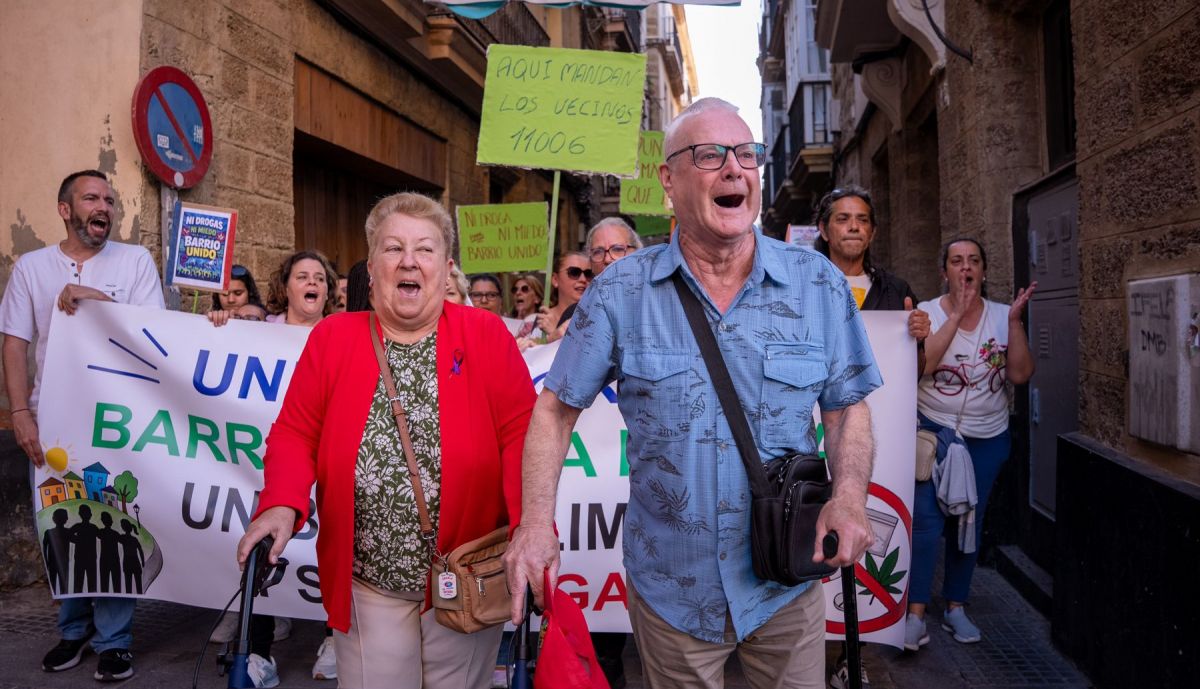Manifestación Barrio de Santa María Cádiz No a la Droga 16
