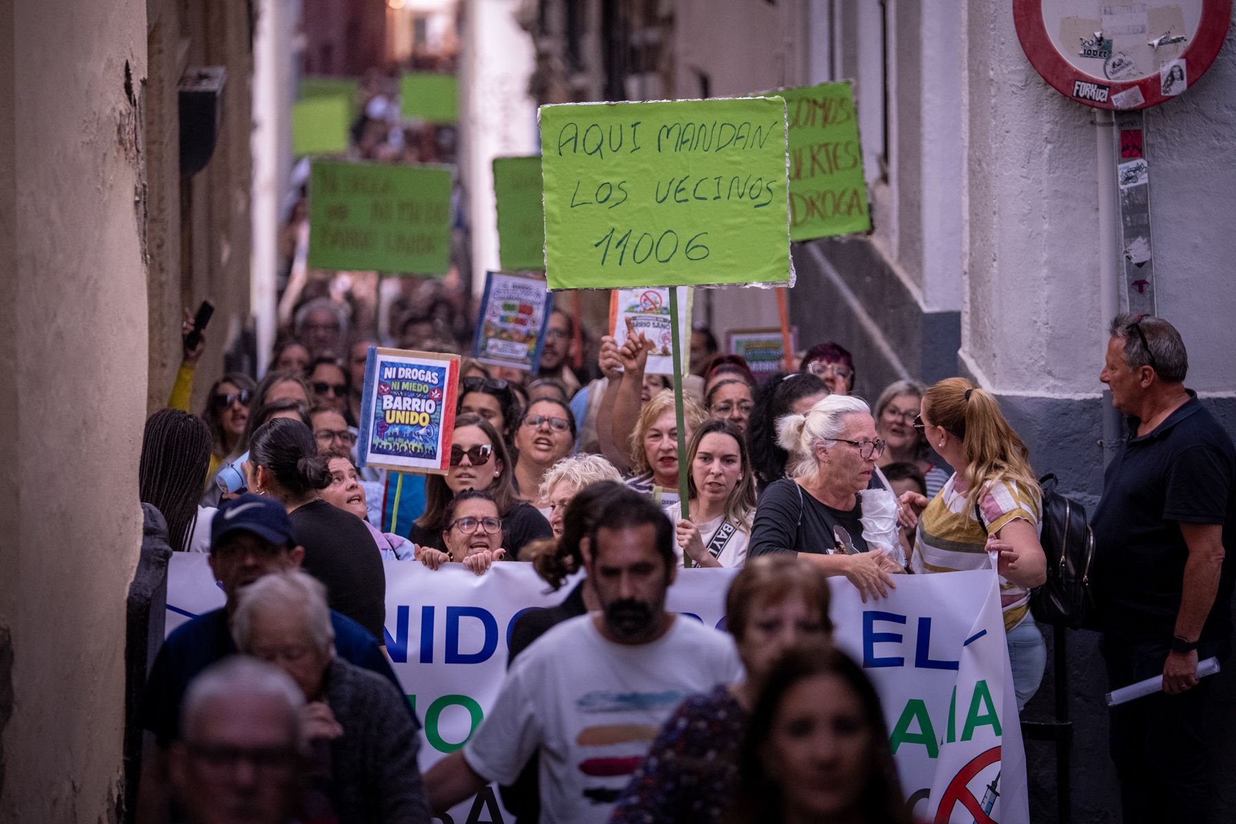 Manifestación en el barrio de Santa María en la tarde del viernes.