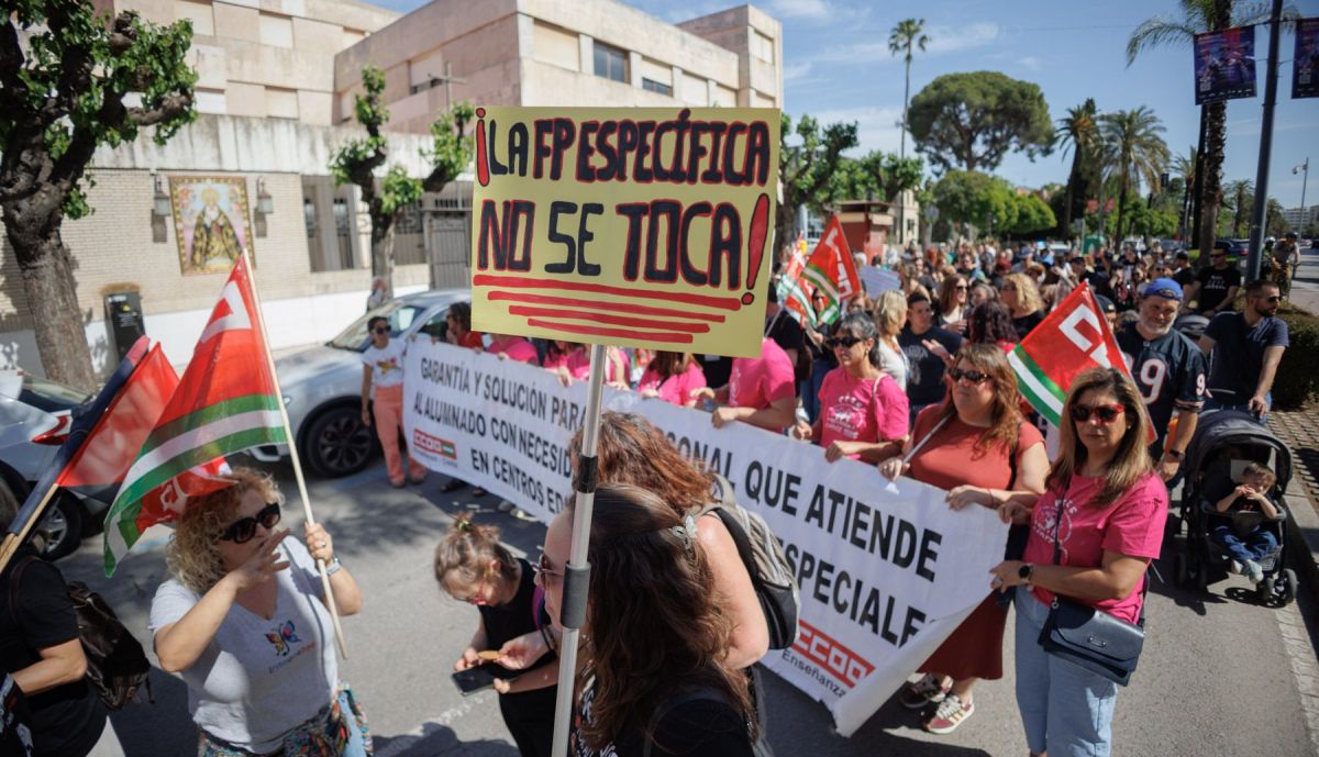 MANIFESTACION NEAE JEREZ  13