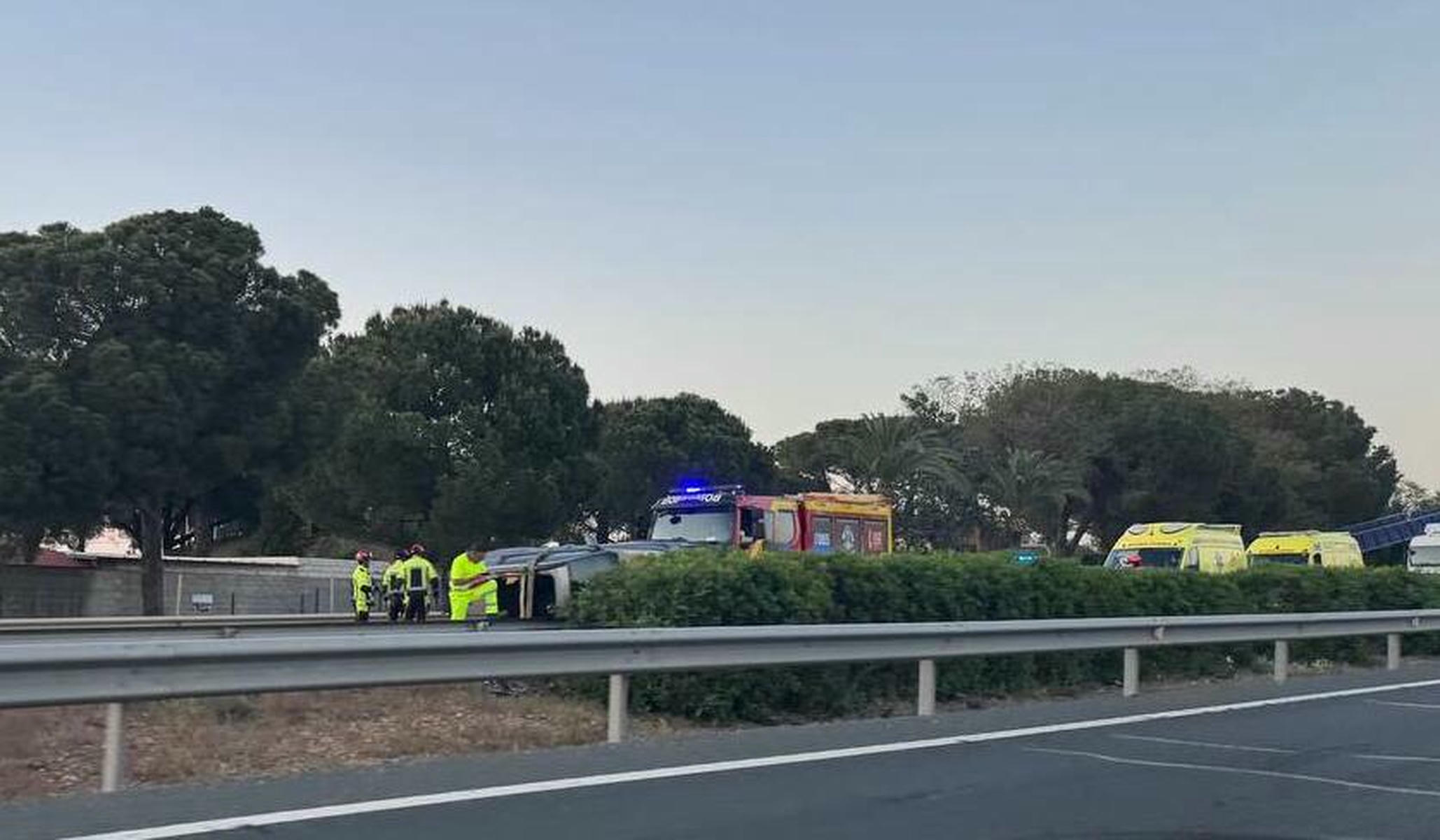 Un accidente producido en la A 4 dirección Sevilla altera el tráfico este domingo tarde
