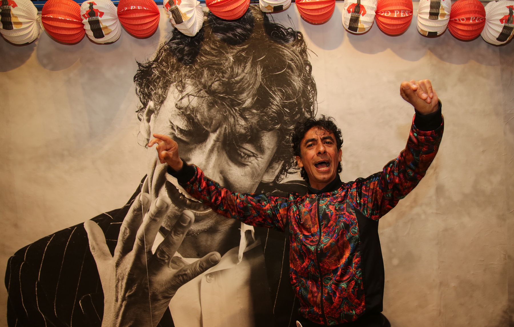 Tomasito en la primera caseta de lavozdelsur.es. FOTO: JUAN CARLOS TORO. 