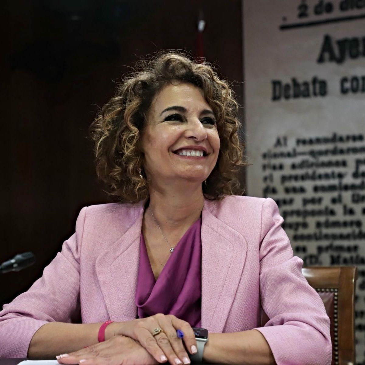 Montero acusa al PP de llevarla al Senado por "intereses electorales" y los  populares responden: "Protegió a Ábalos y Cerdán"