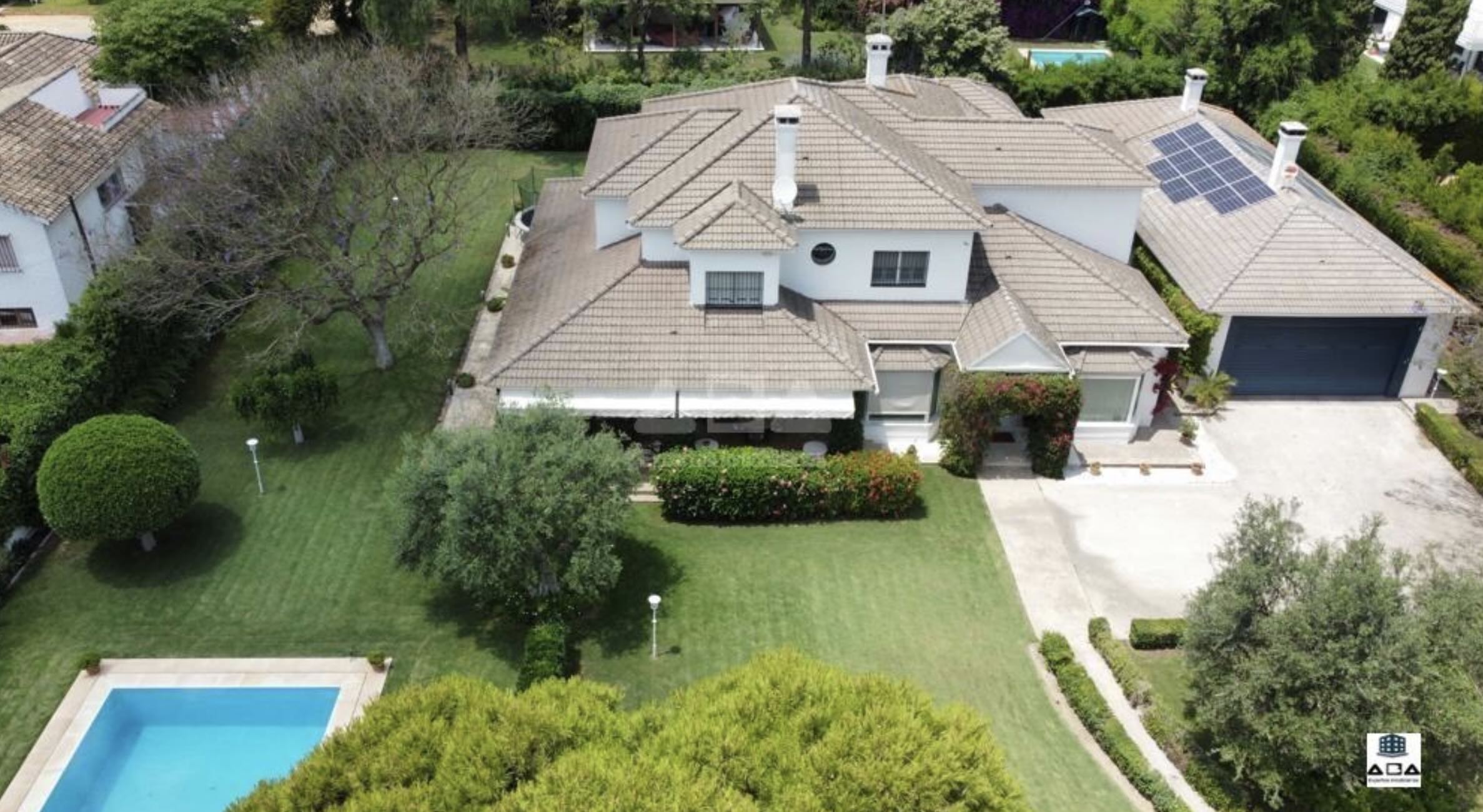 Vista aérea de la mansión en Jerez, en avenida de Visley.